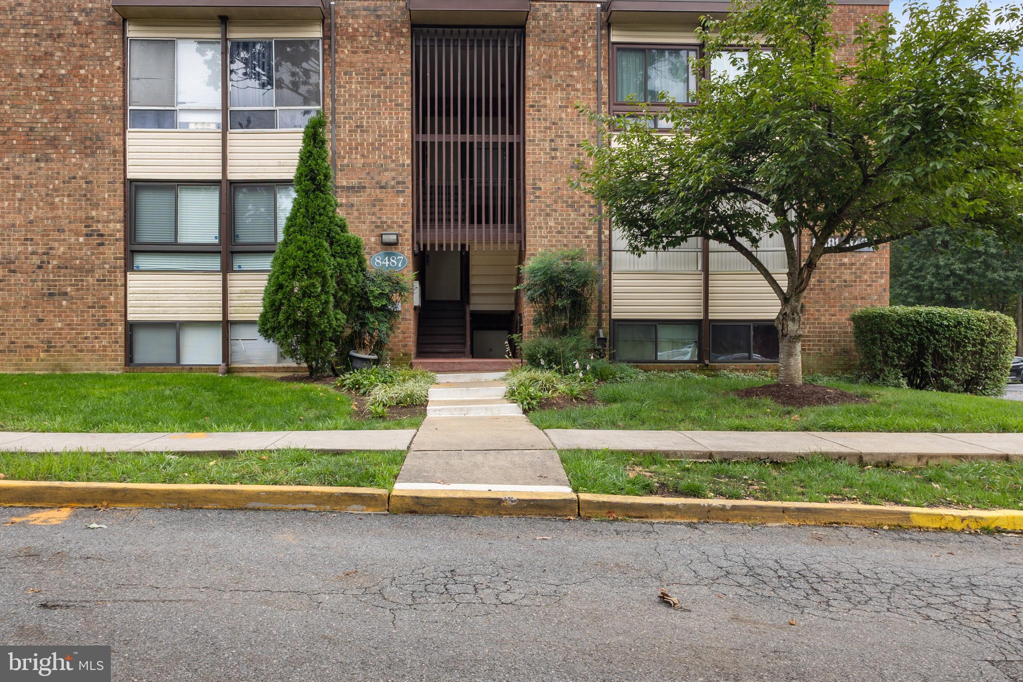 CHELSEA WOODS CONDO - Residential