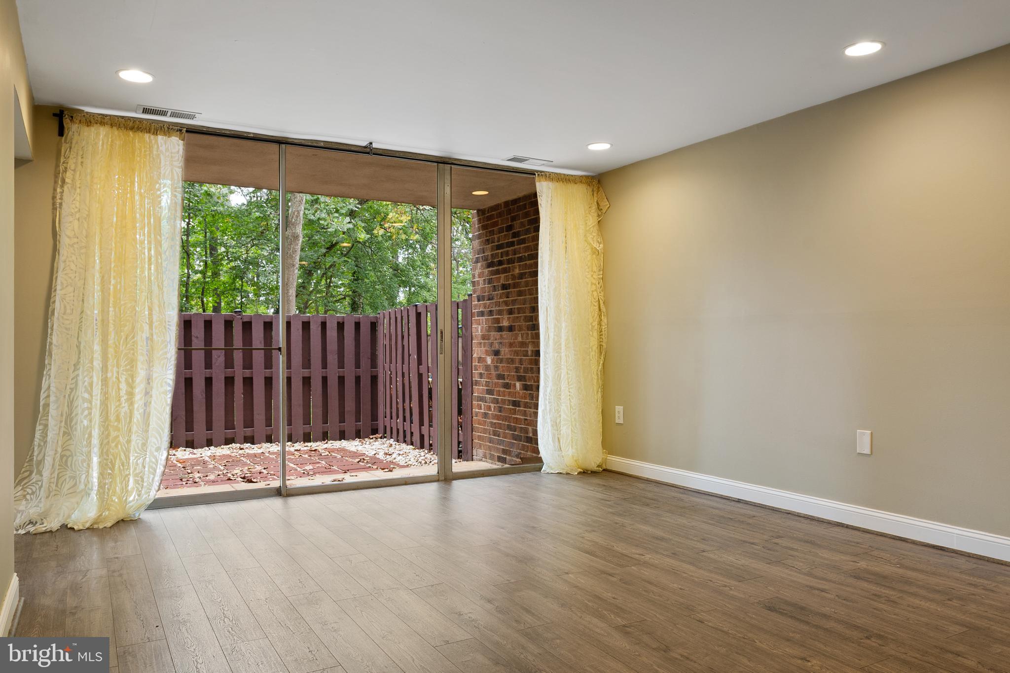 CHELSEA WOODS CONDO - Residential