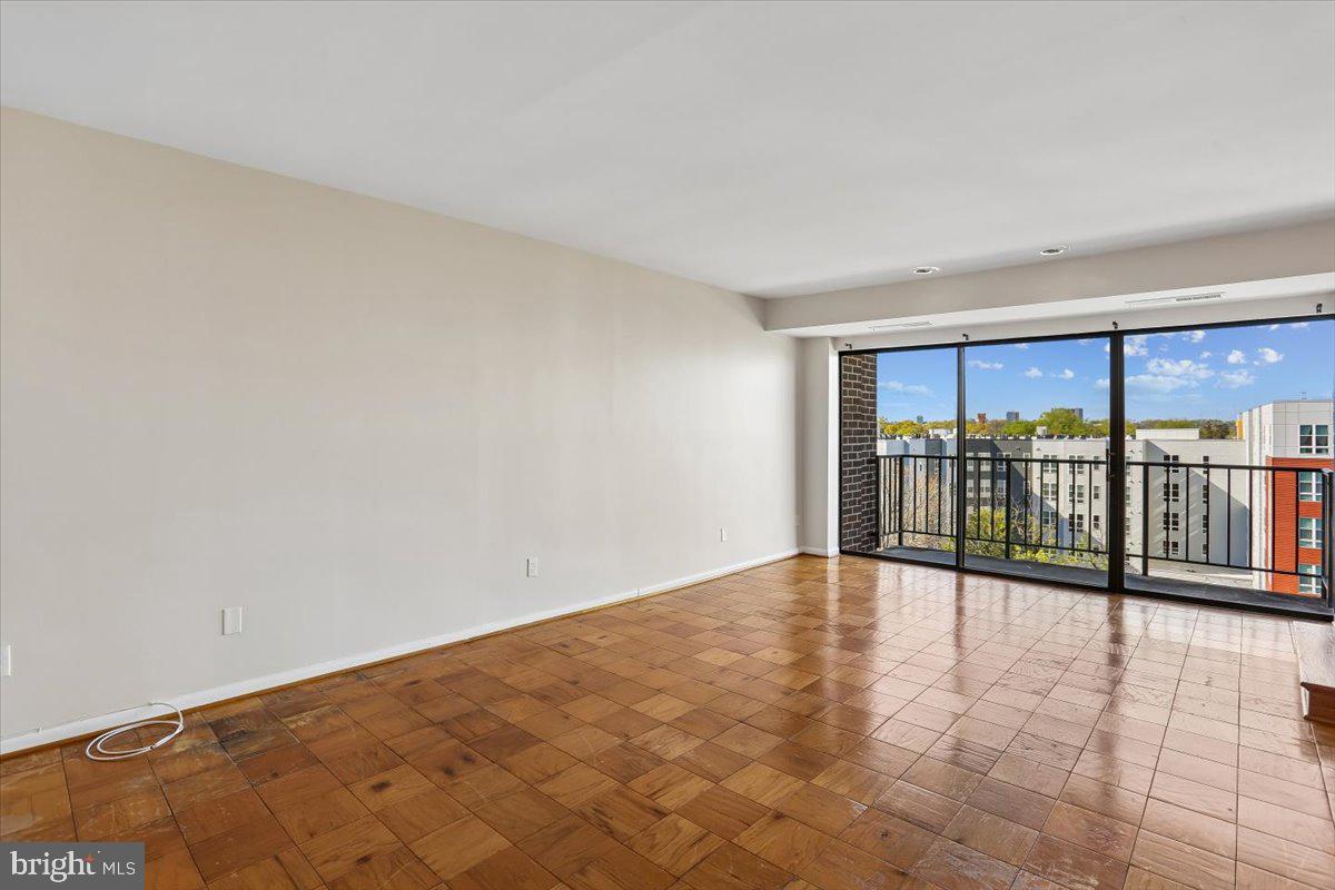 AMERICANA FINMARK - Residential
