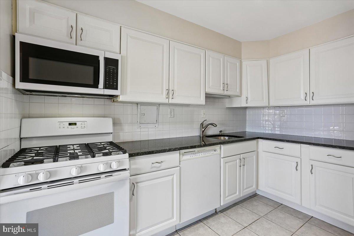 AMERICANA FINMARK - Residential