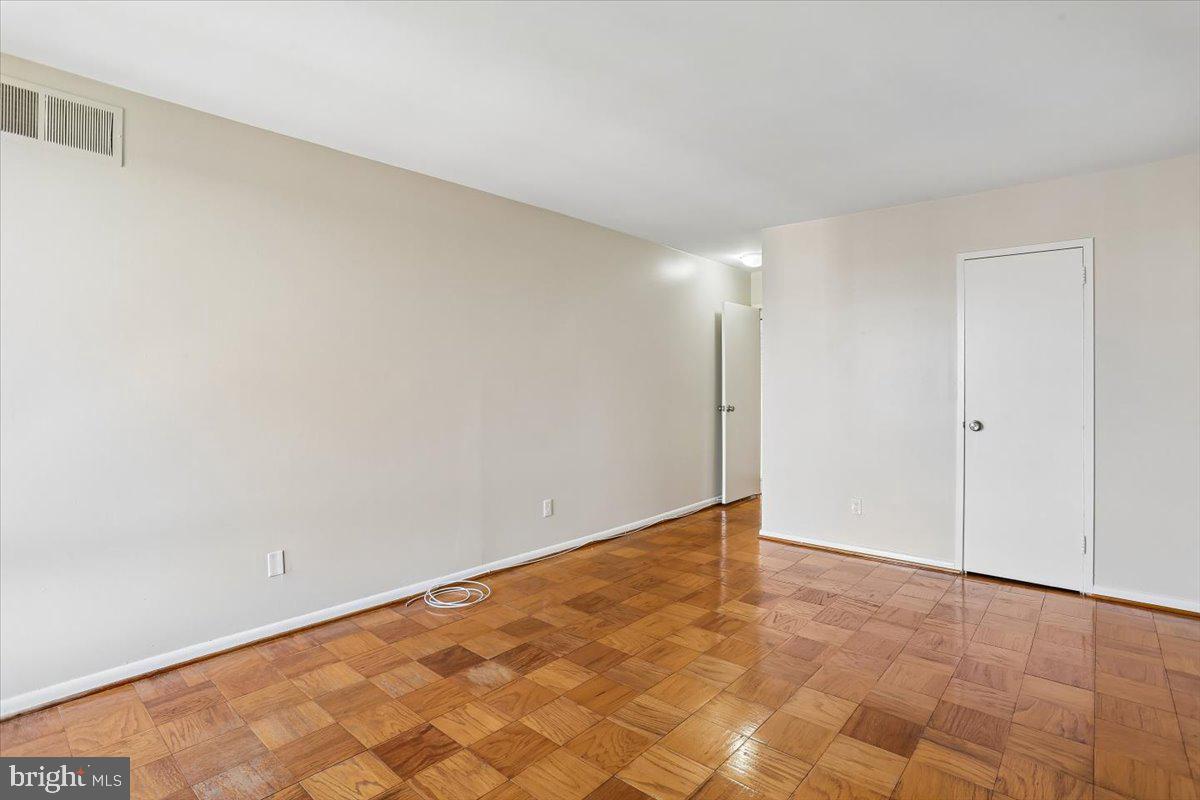 AMERICANA FINMARK - Residential