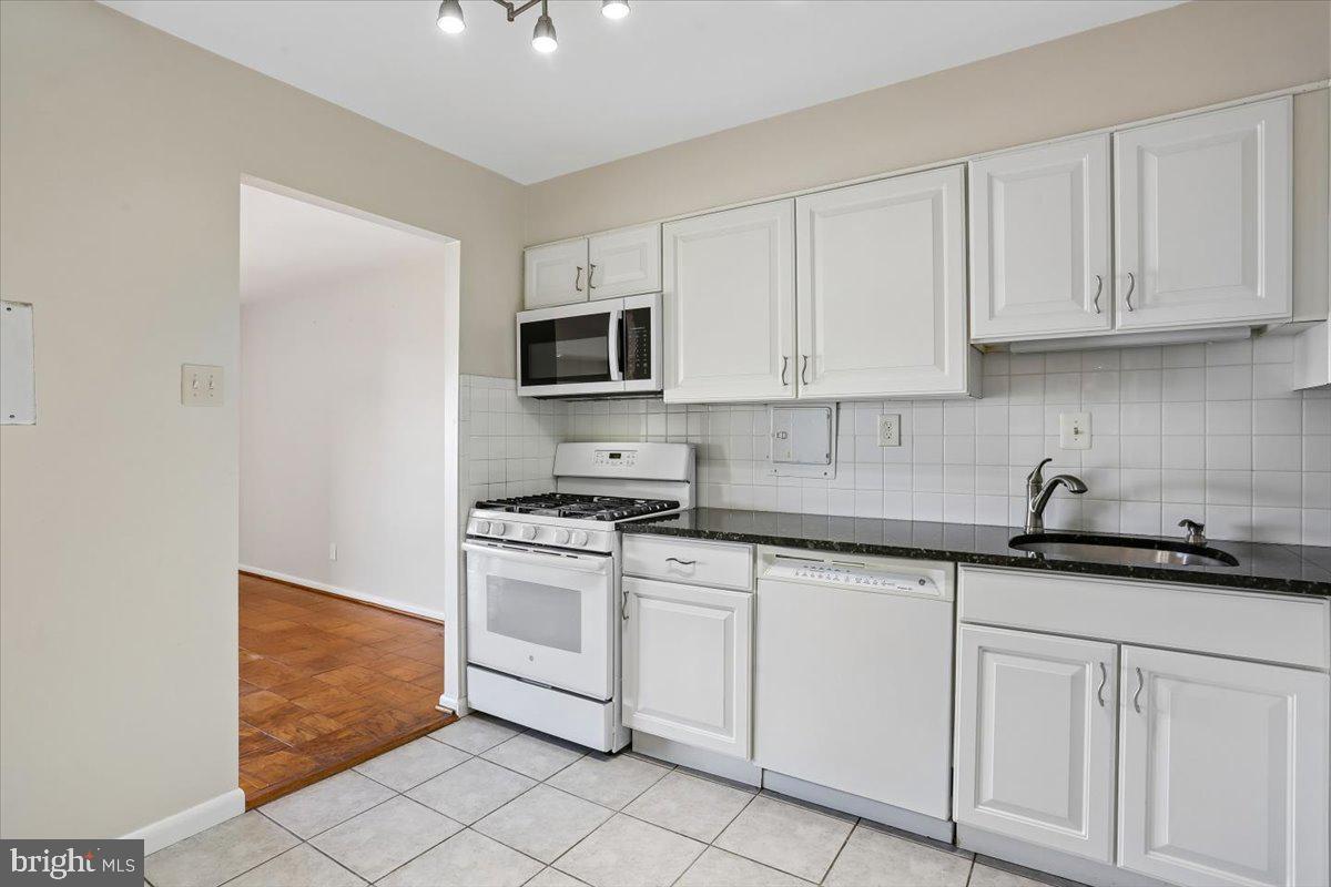 AMERICANA FINMARK - Residential