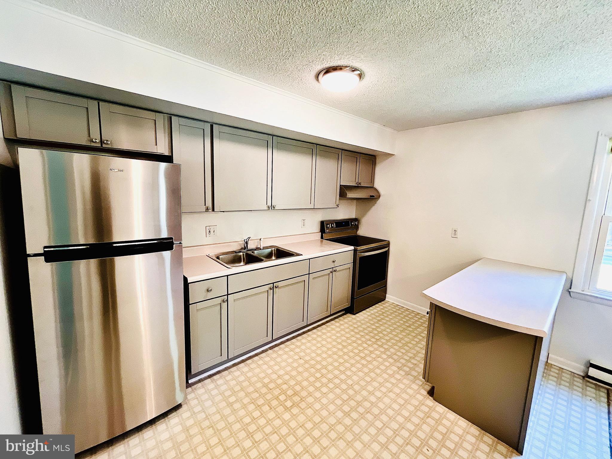 MECKLENBURG HEIGHTS - Residential