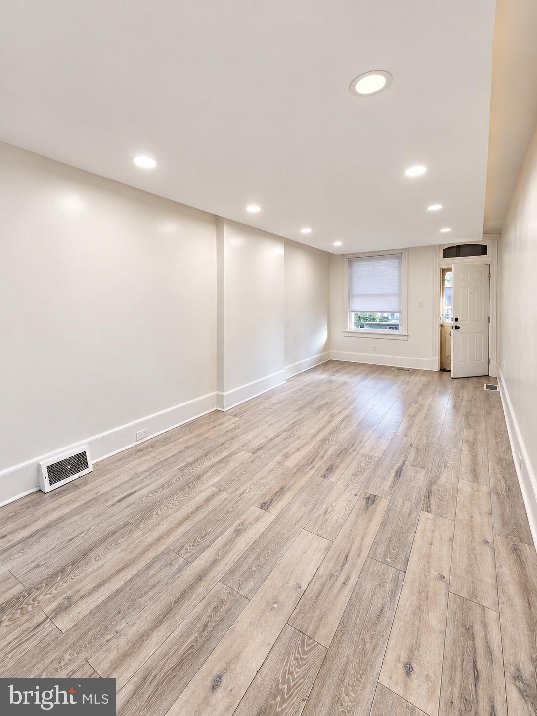 1057 PIKE STREET