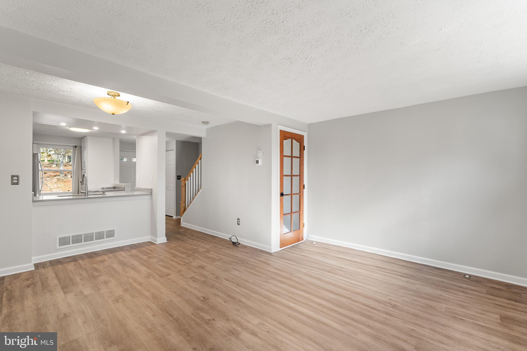 GUNNERS LAKE VILLAGE - Residential