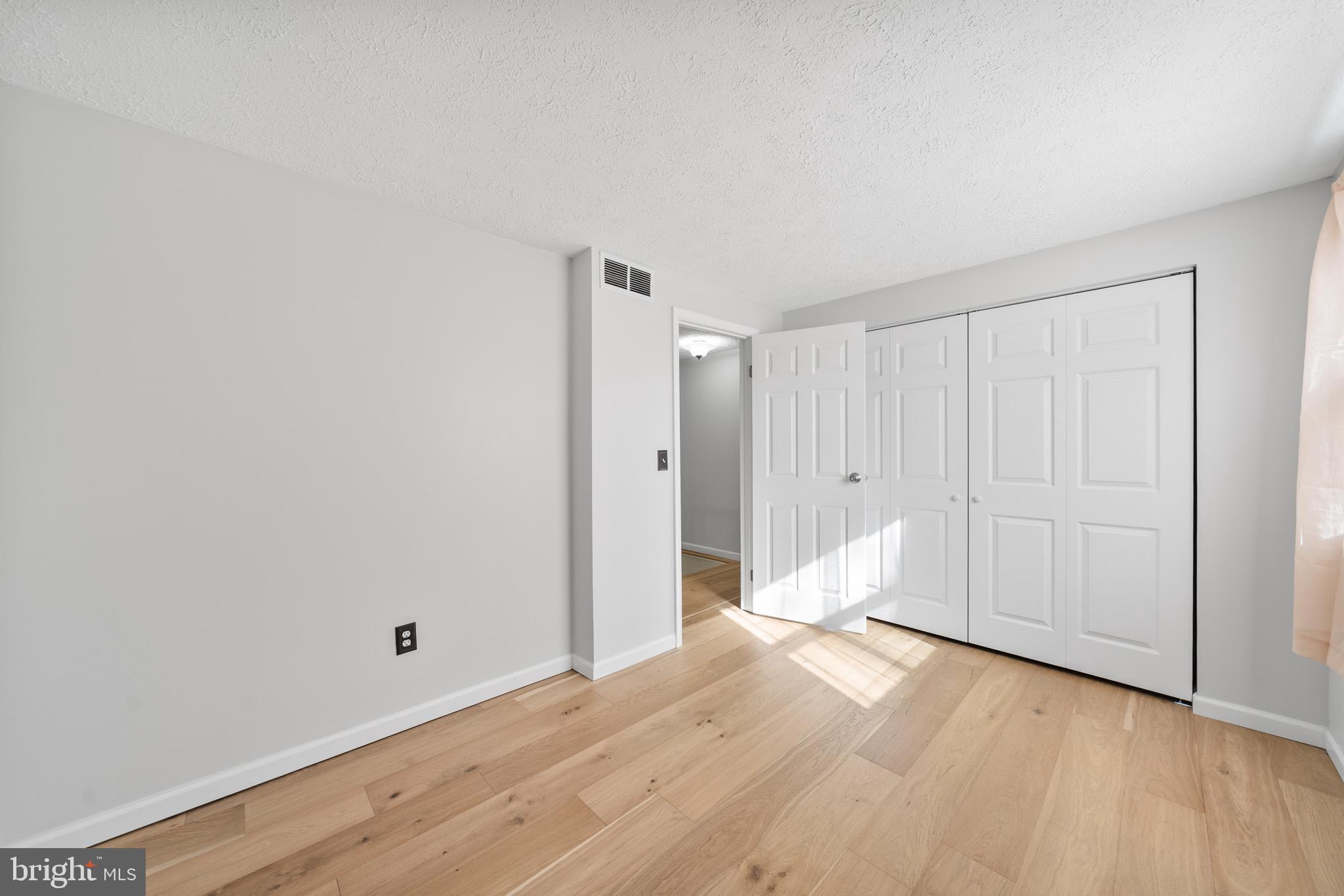 GUNNERS LAKE VILLAGE - Residential