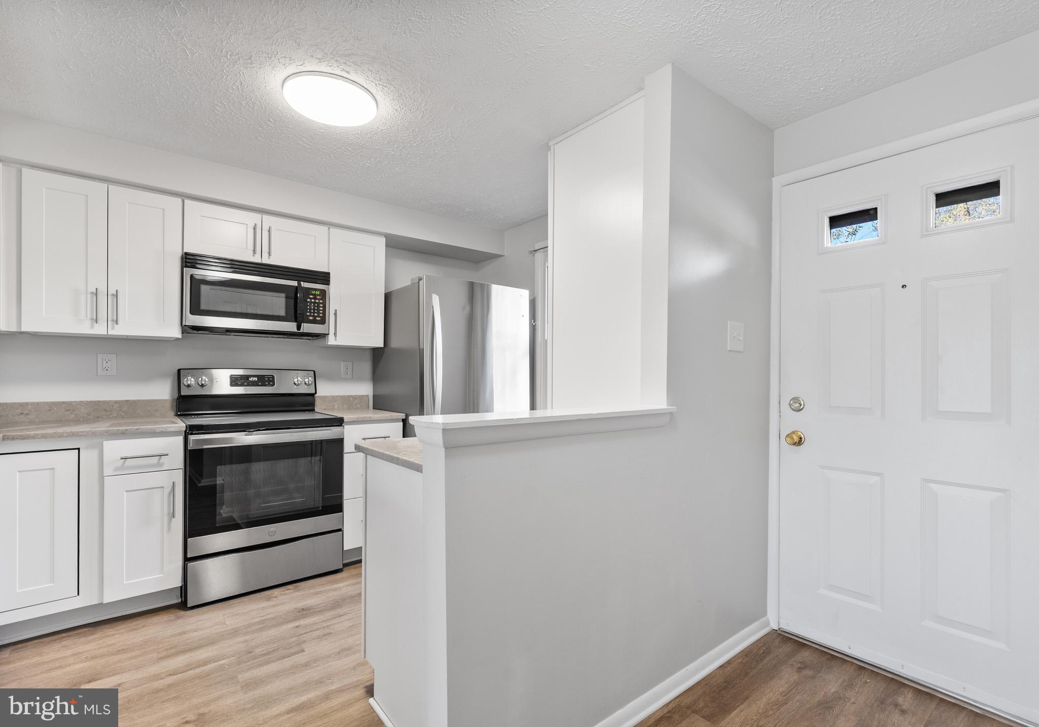 12422 VALLEYSIDE WAY