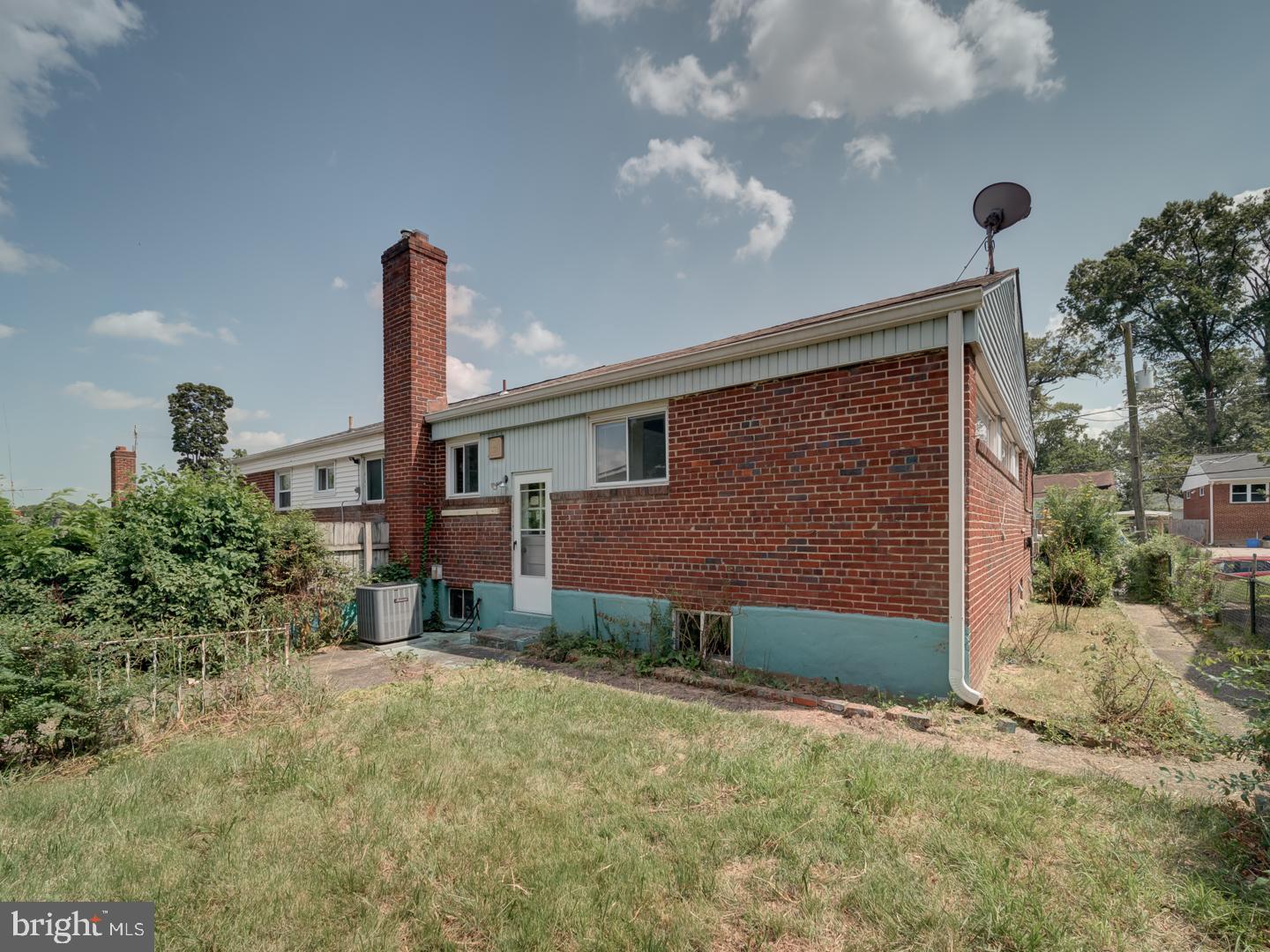 NEW HAMPSHIRE ESTATES - Residential