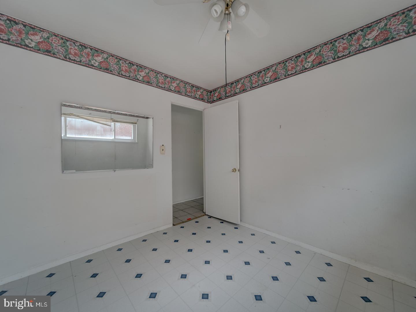 NEW HAMPSHIRE ESTATES - Residential