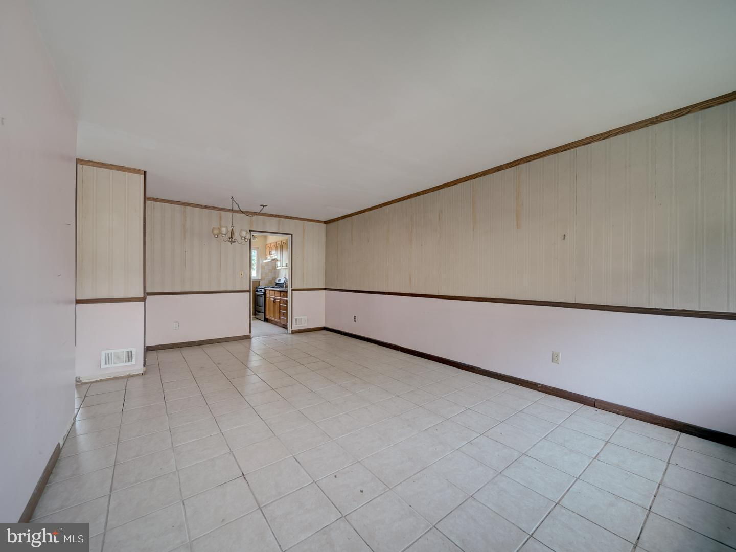 NEW HAMPSHIRE ESTATES - Residential