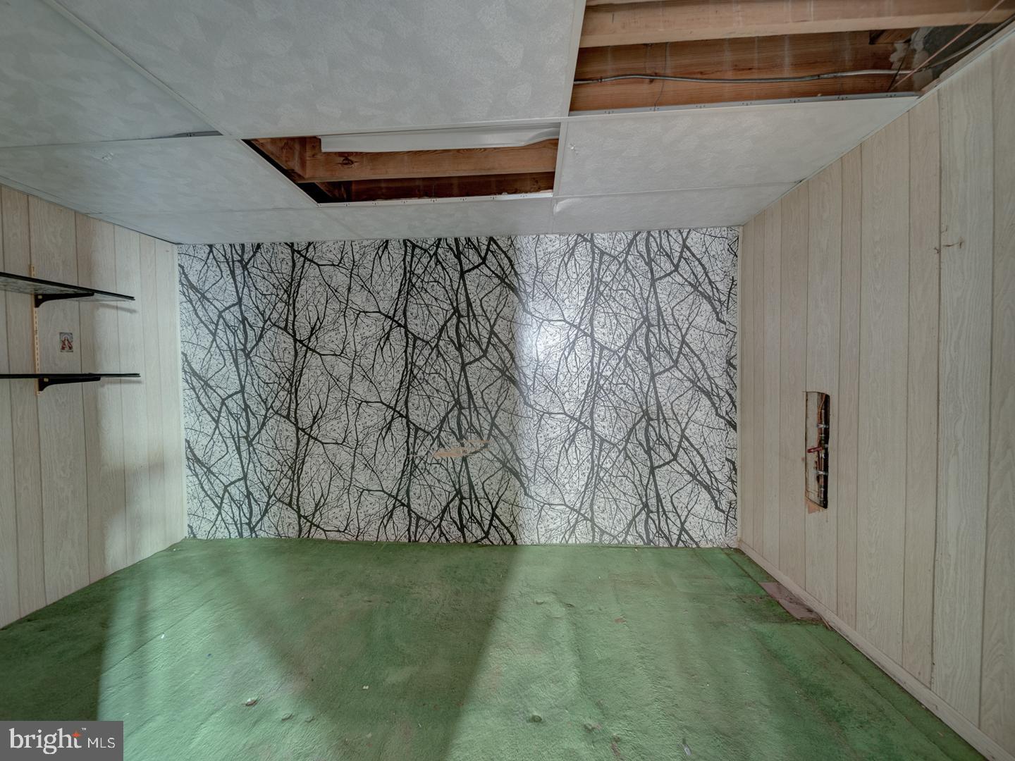 NEW HAMPSHIRE ESTATES - Residential