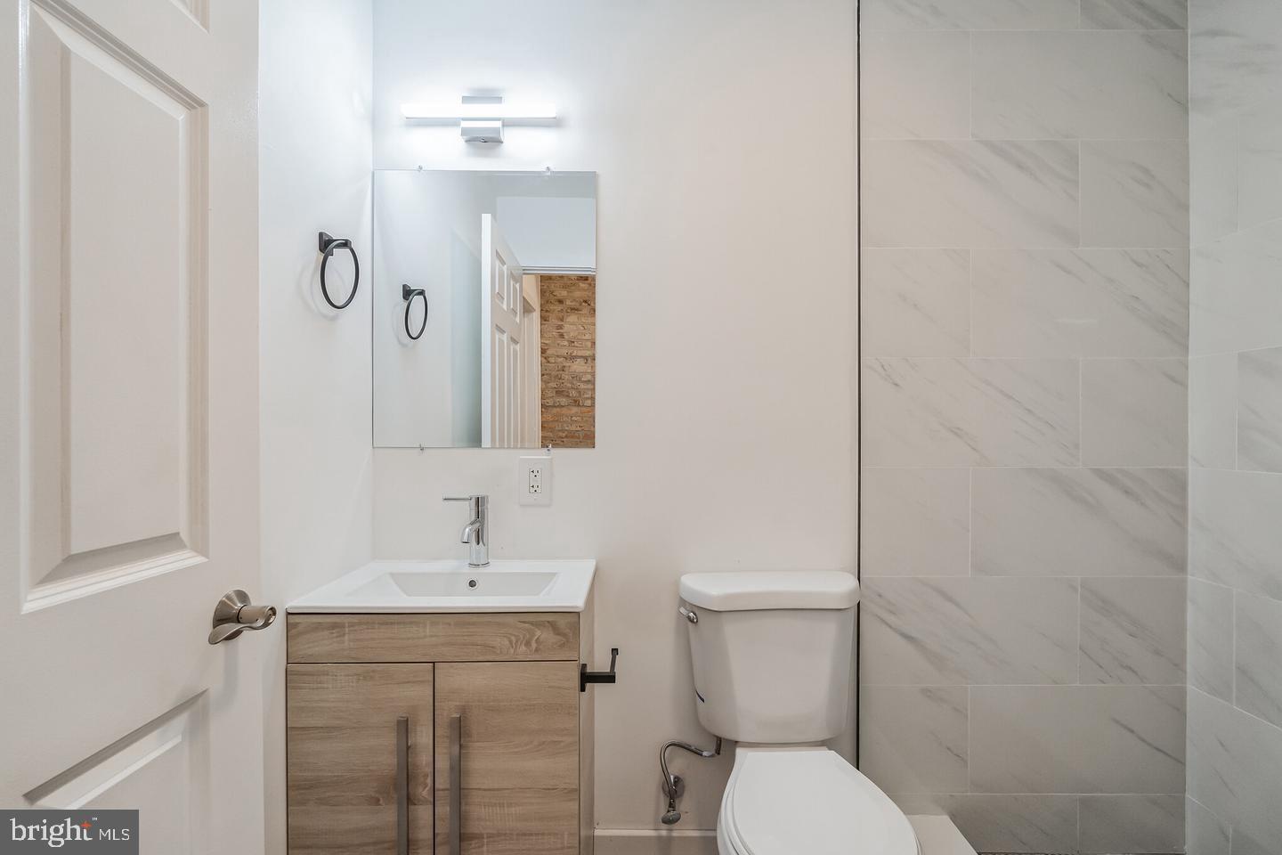 UNIVERSITY CITY - Residential Lease