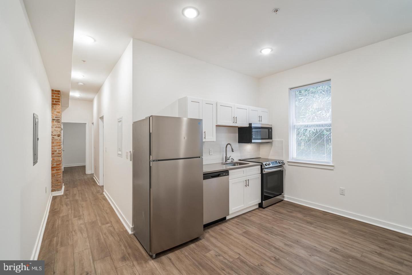 UNIVERSITY CITY - Residential Lease