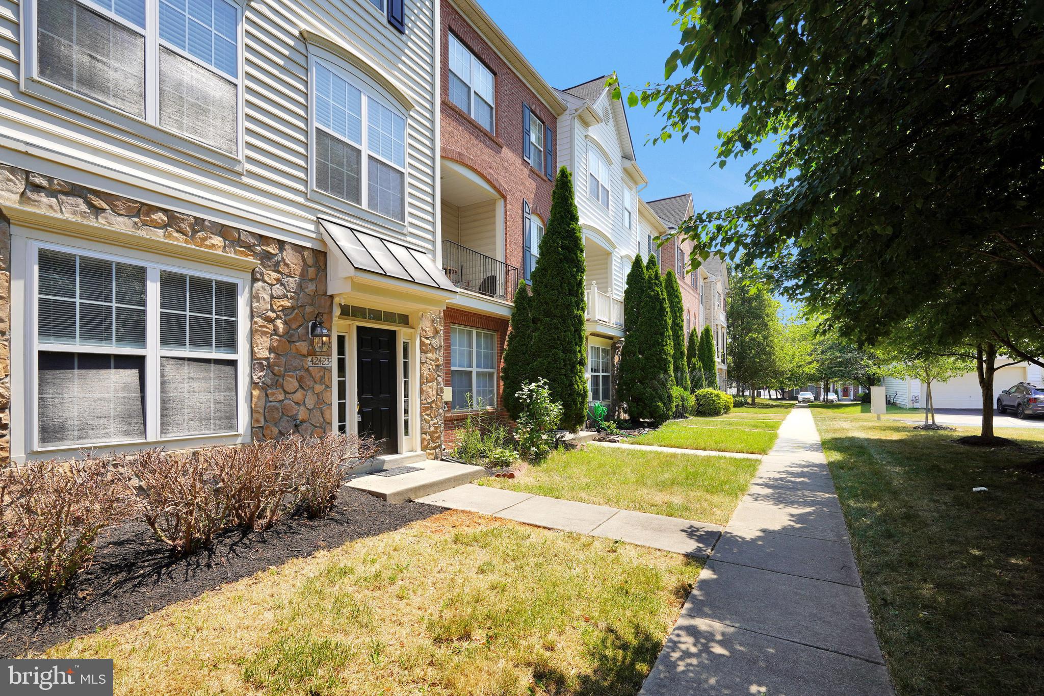 BRAMBLETON LANDBAY 2 - Residential Lease