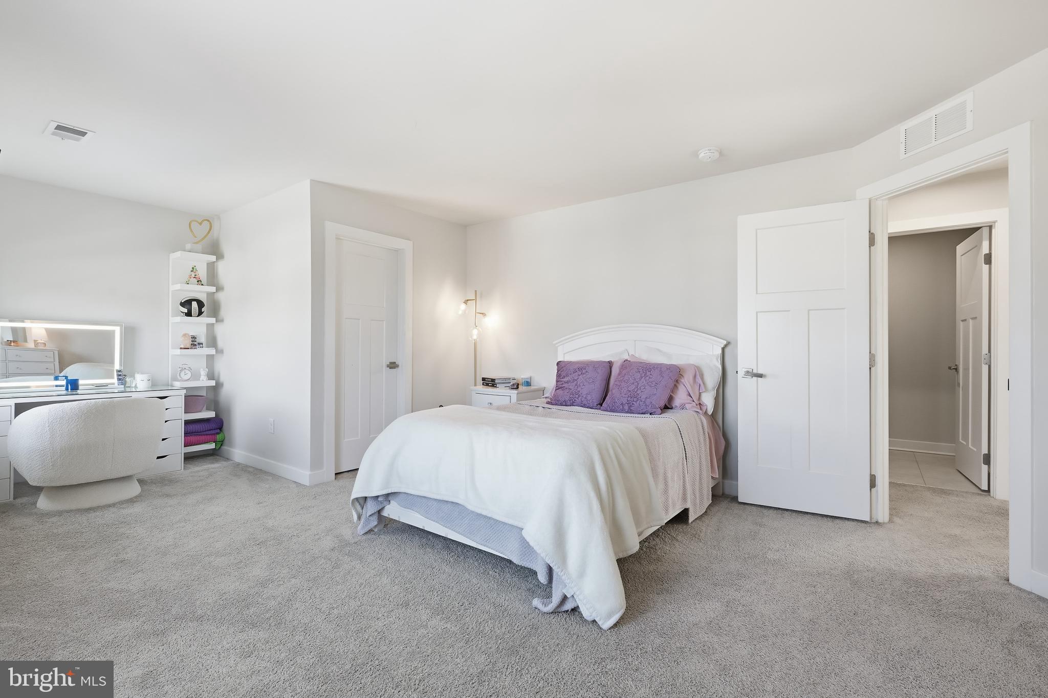 PARKSIDE - Residential