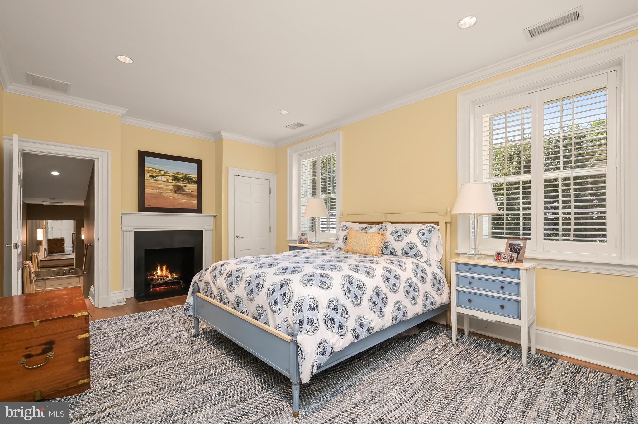 CHEVY CHASE VILLAGE - Residential