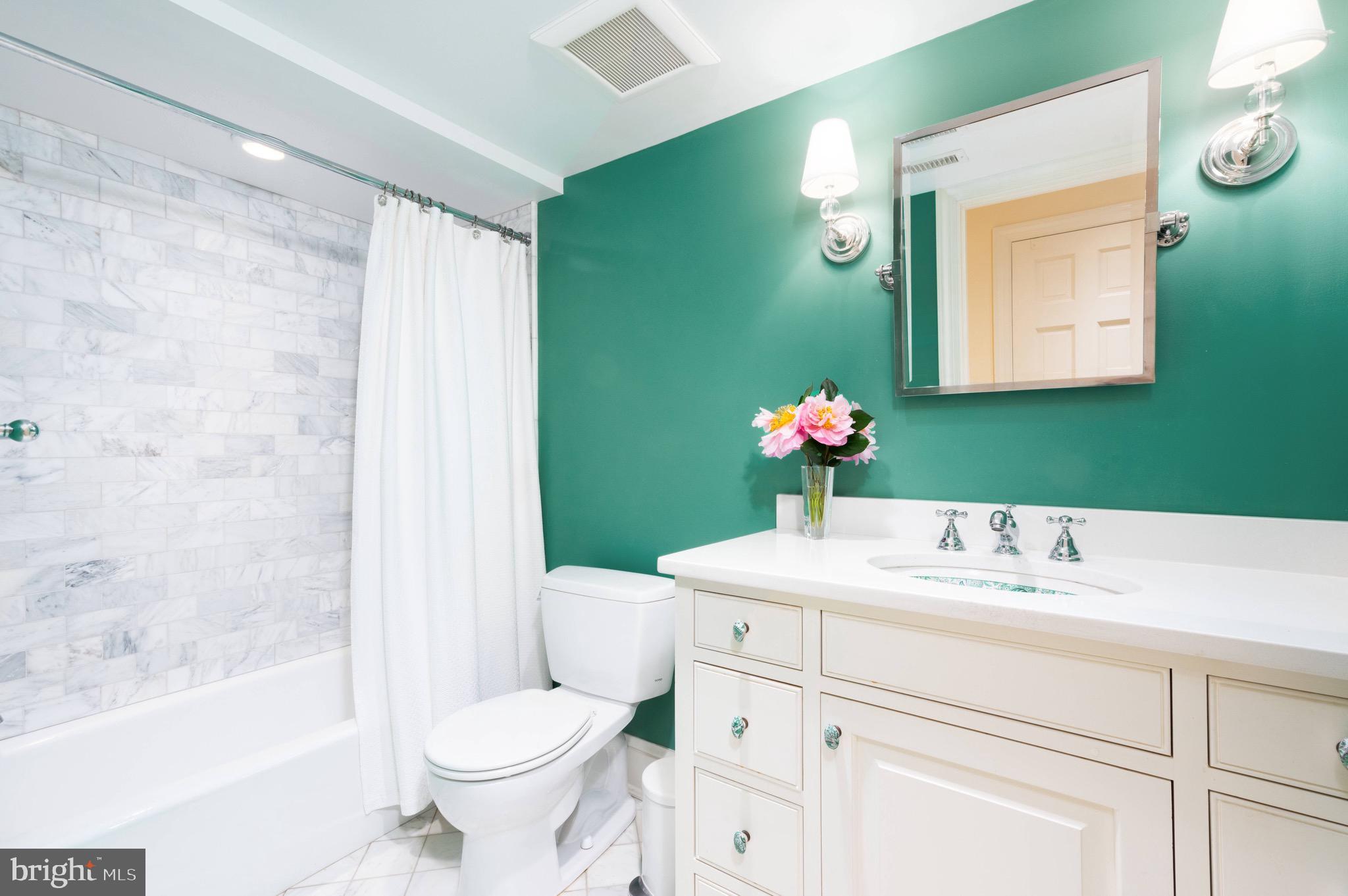 CHEVY CHASE VILLAGE - Residential