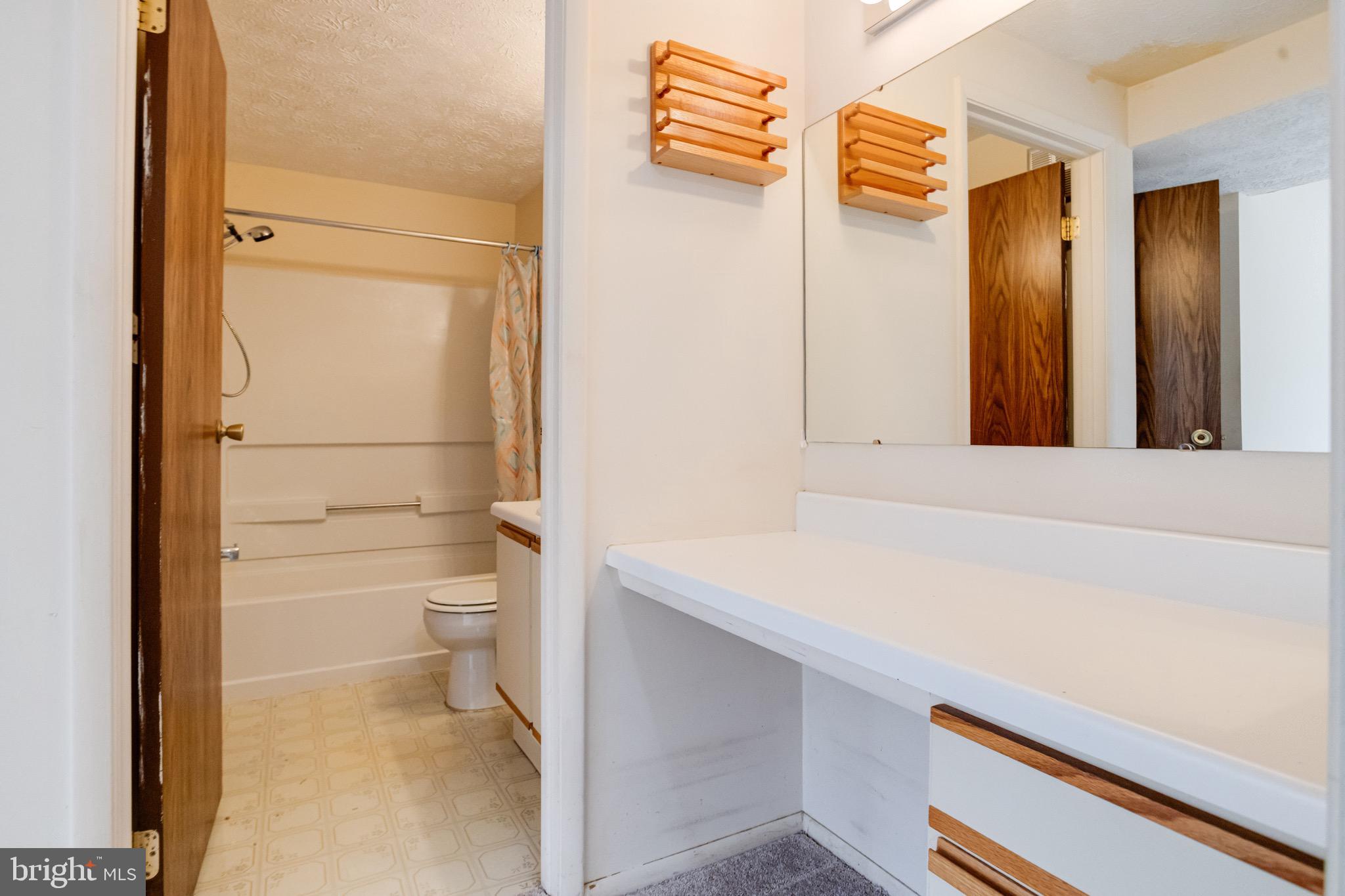 CHESTERFIELD GARDEN CONDOMINIUM - Residential