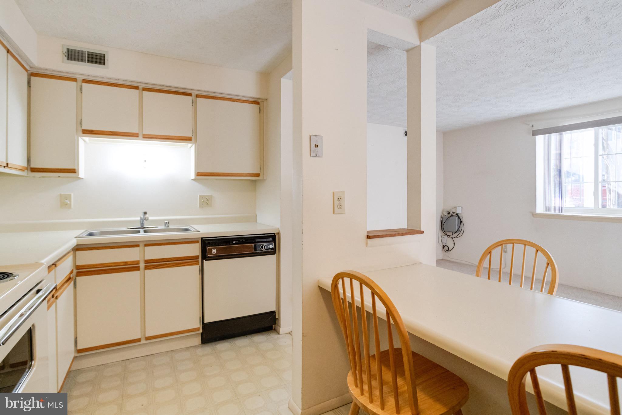 CHESTERFIELD GARDEN CONDOMINIUM - Residential