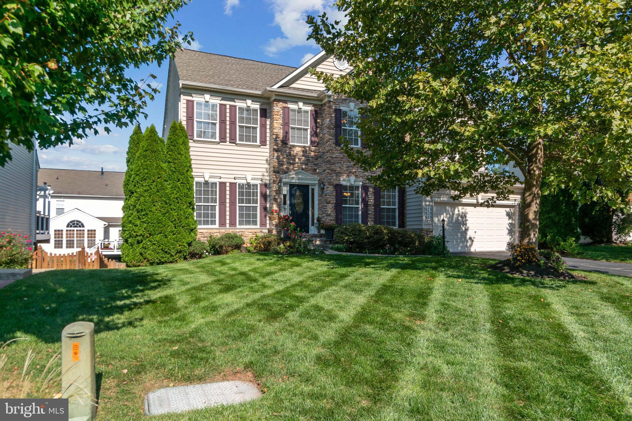 ASHBROOK VILLAGE - Residential