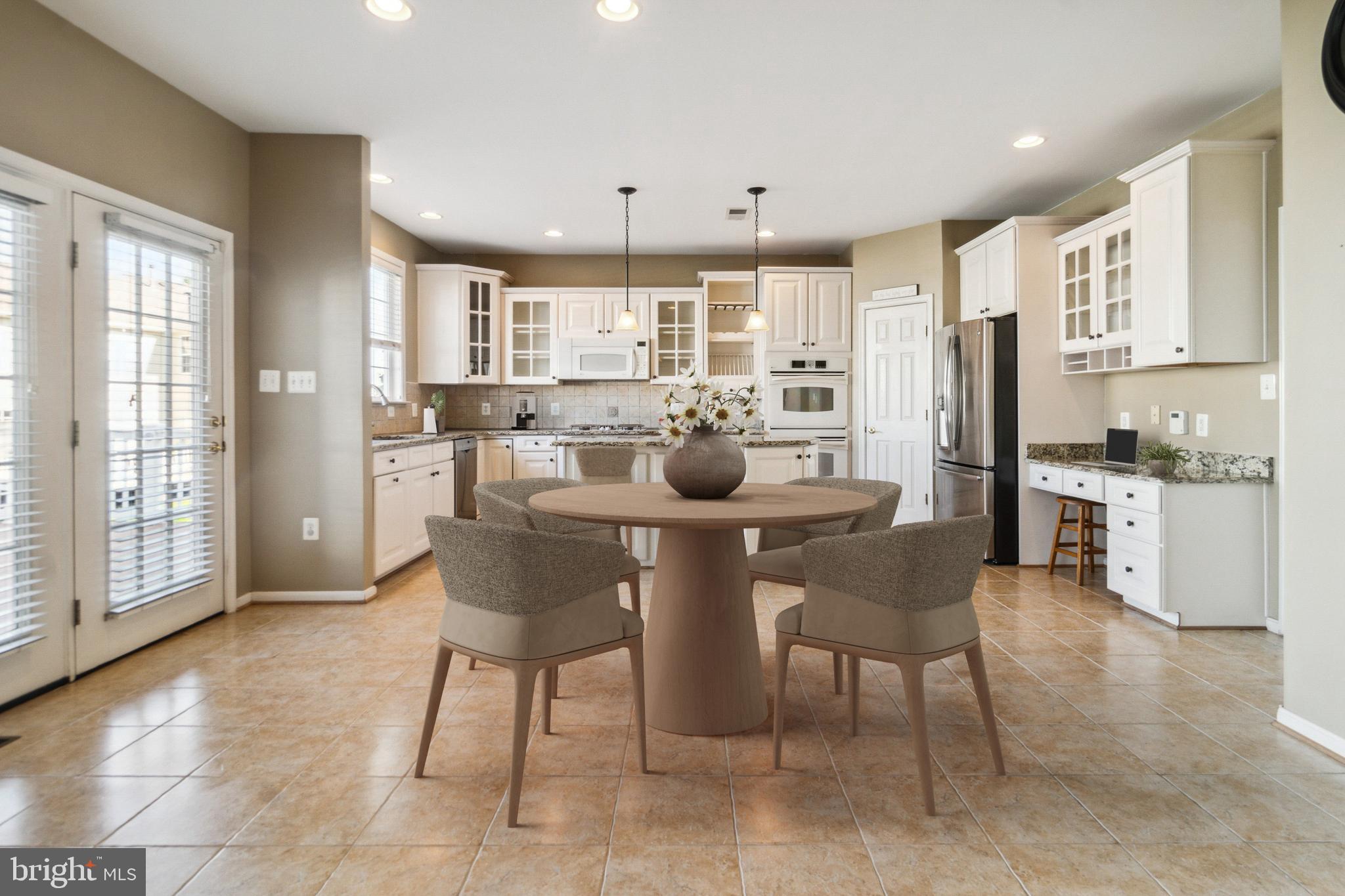 ASHBROOK VILLAGE - Residential