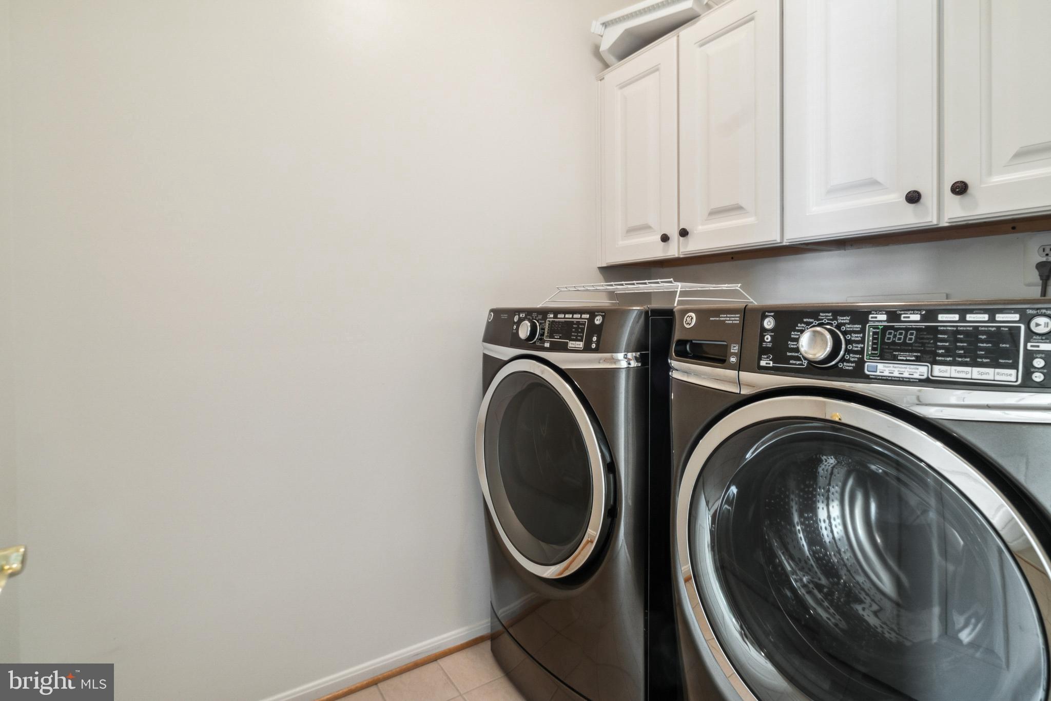 ASHBROOK VILLAGE - Residential