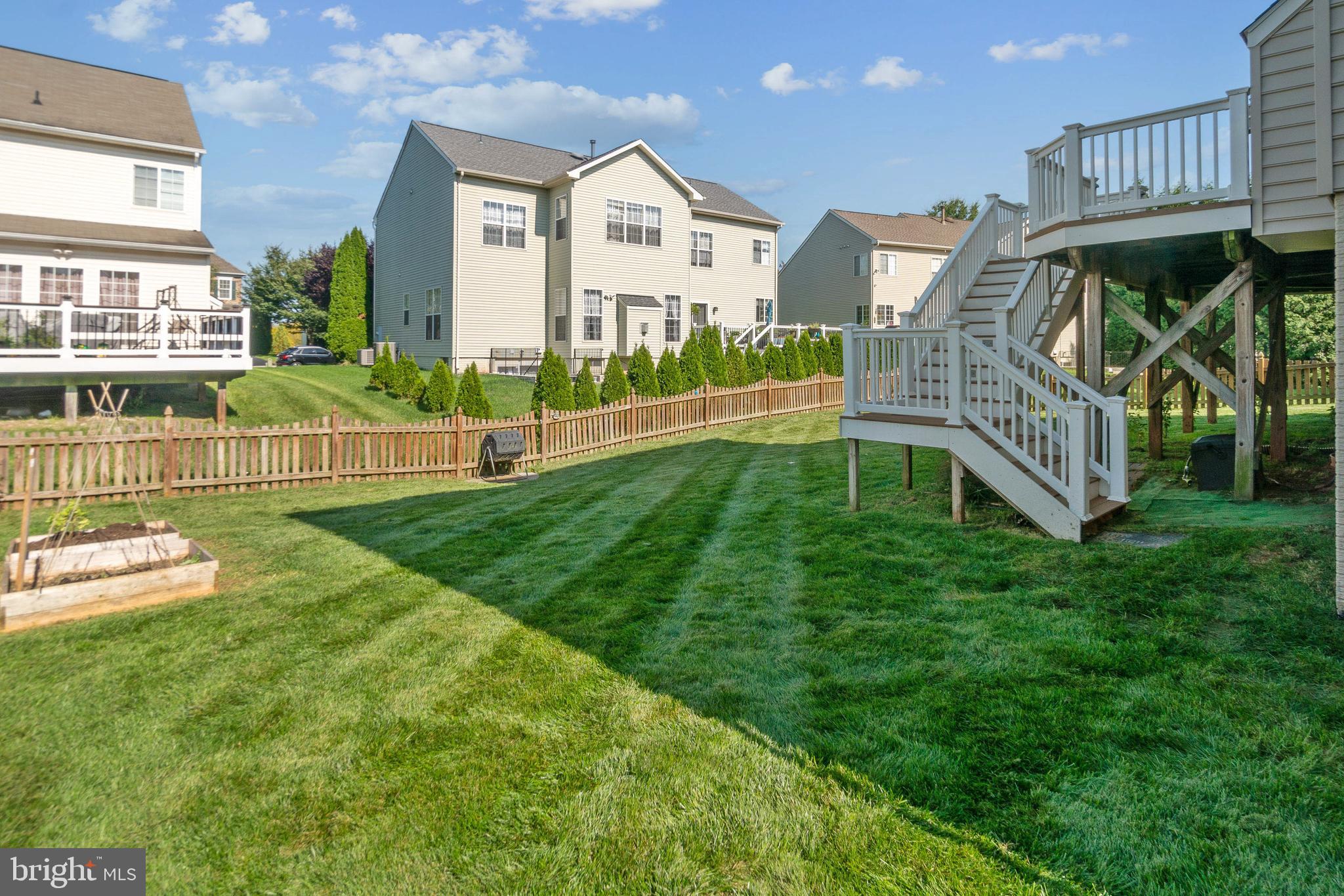 ASHBROOK VILLAGE - Residential