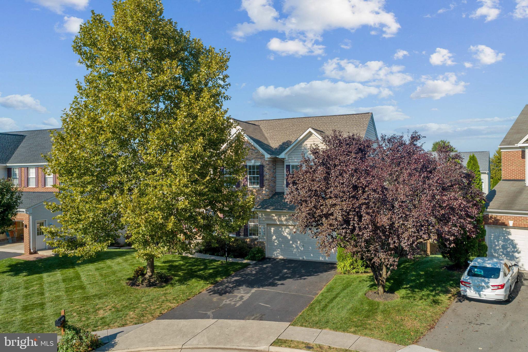 ASHBROOK VILLAGE - Residential