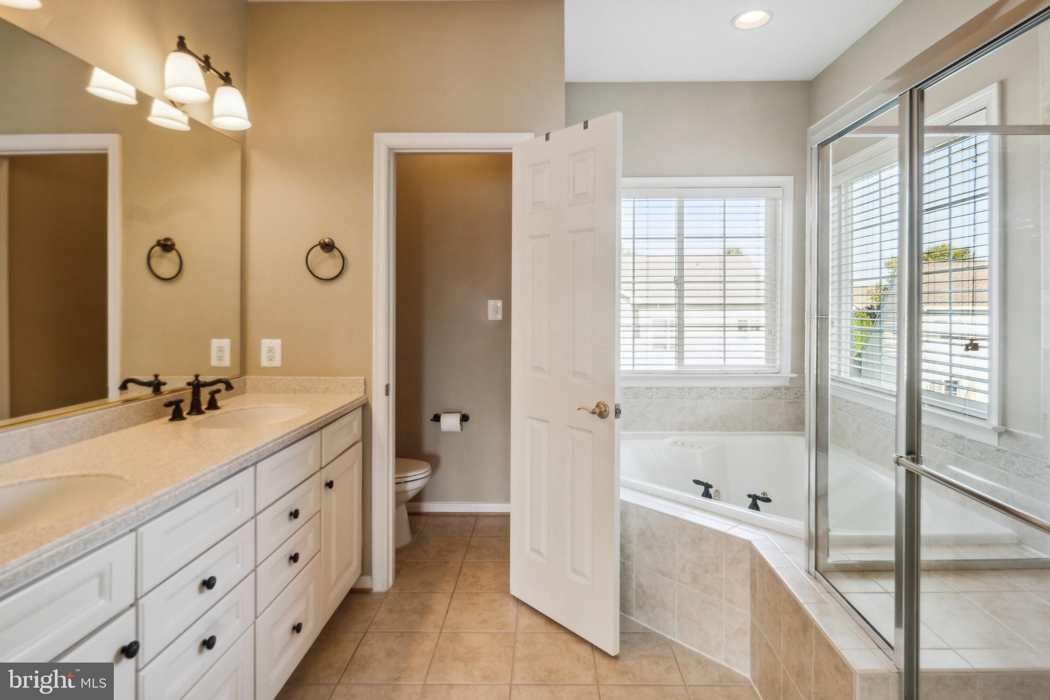 ASHBROOK VILLAGE - Residential