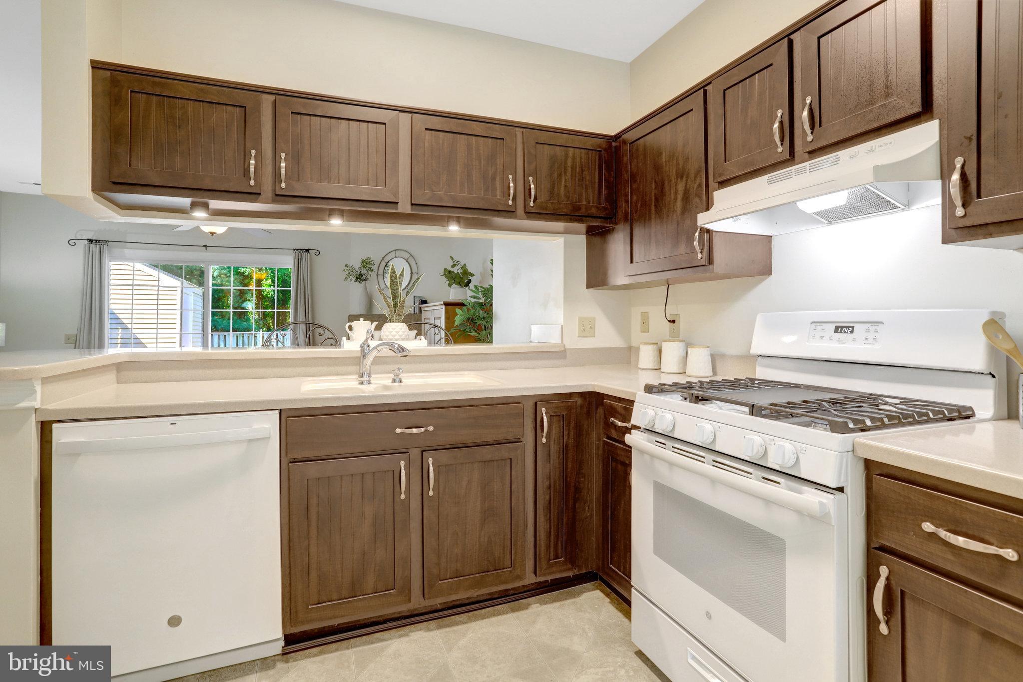 7172 WESTFIELD COURT