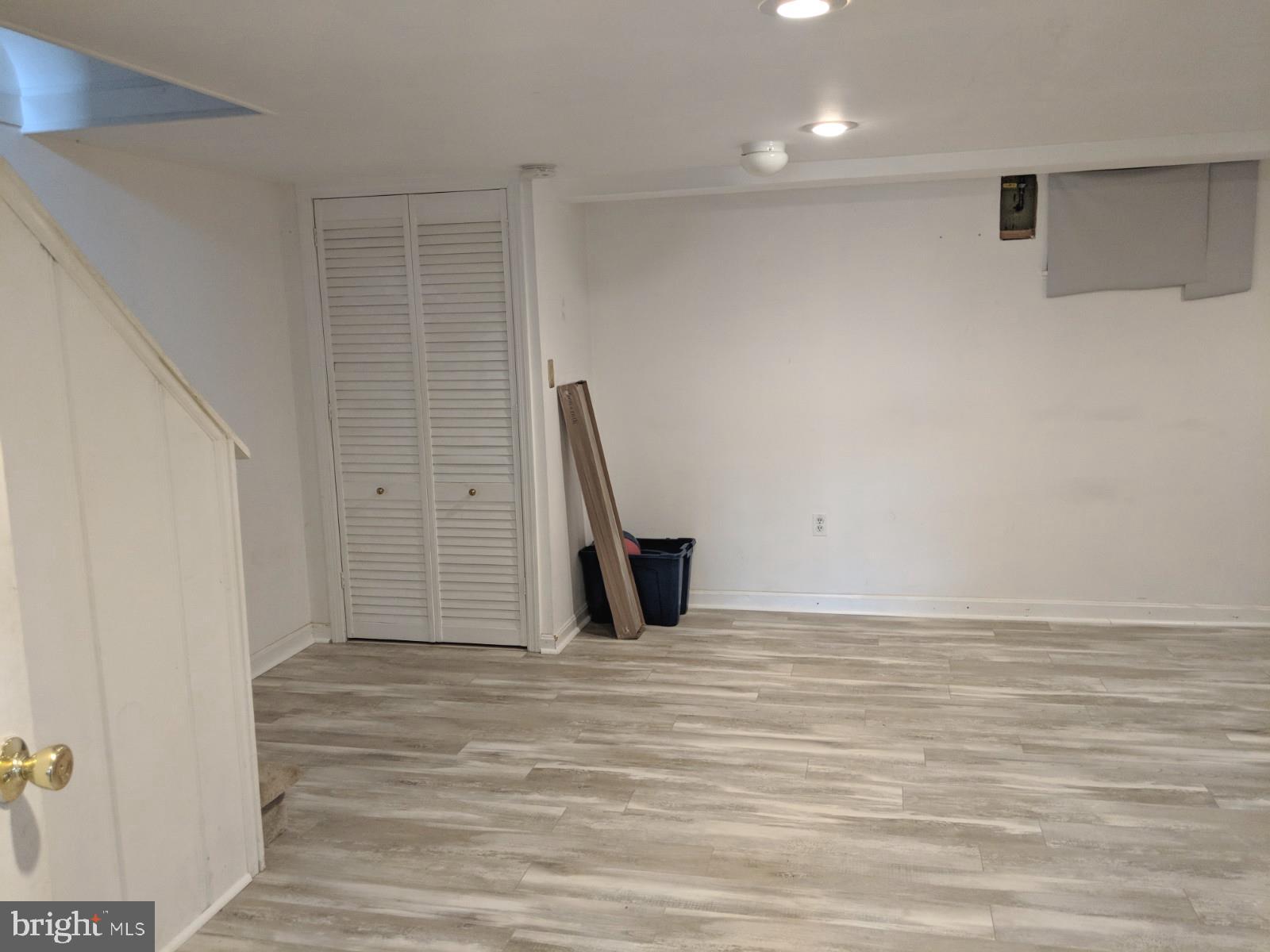 LOCH RAVEN MANOR - Residential Lease