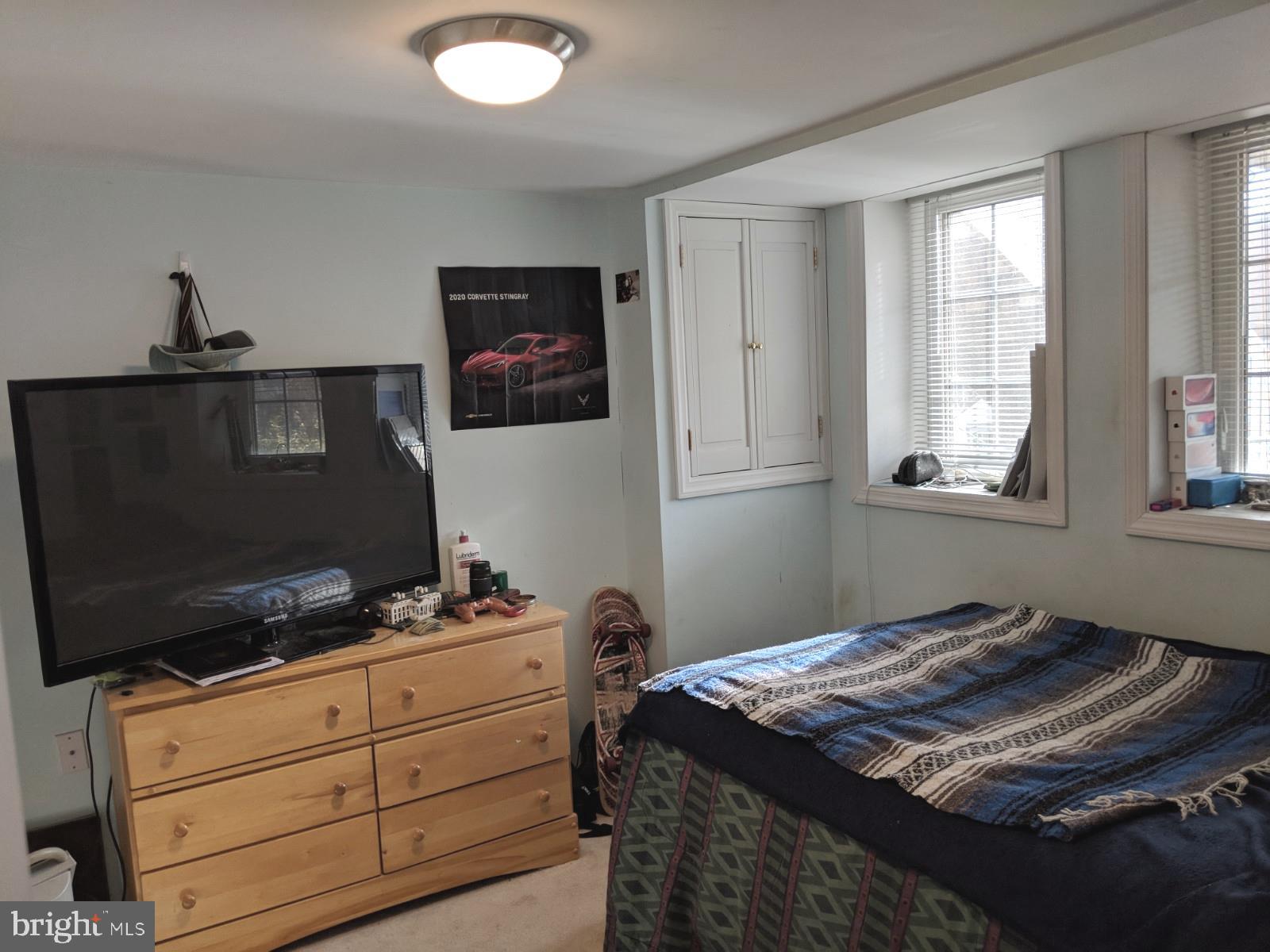 LOCH RAVEN MANOR - Residential Lease