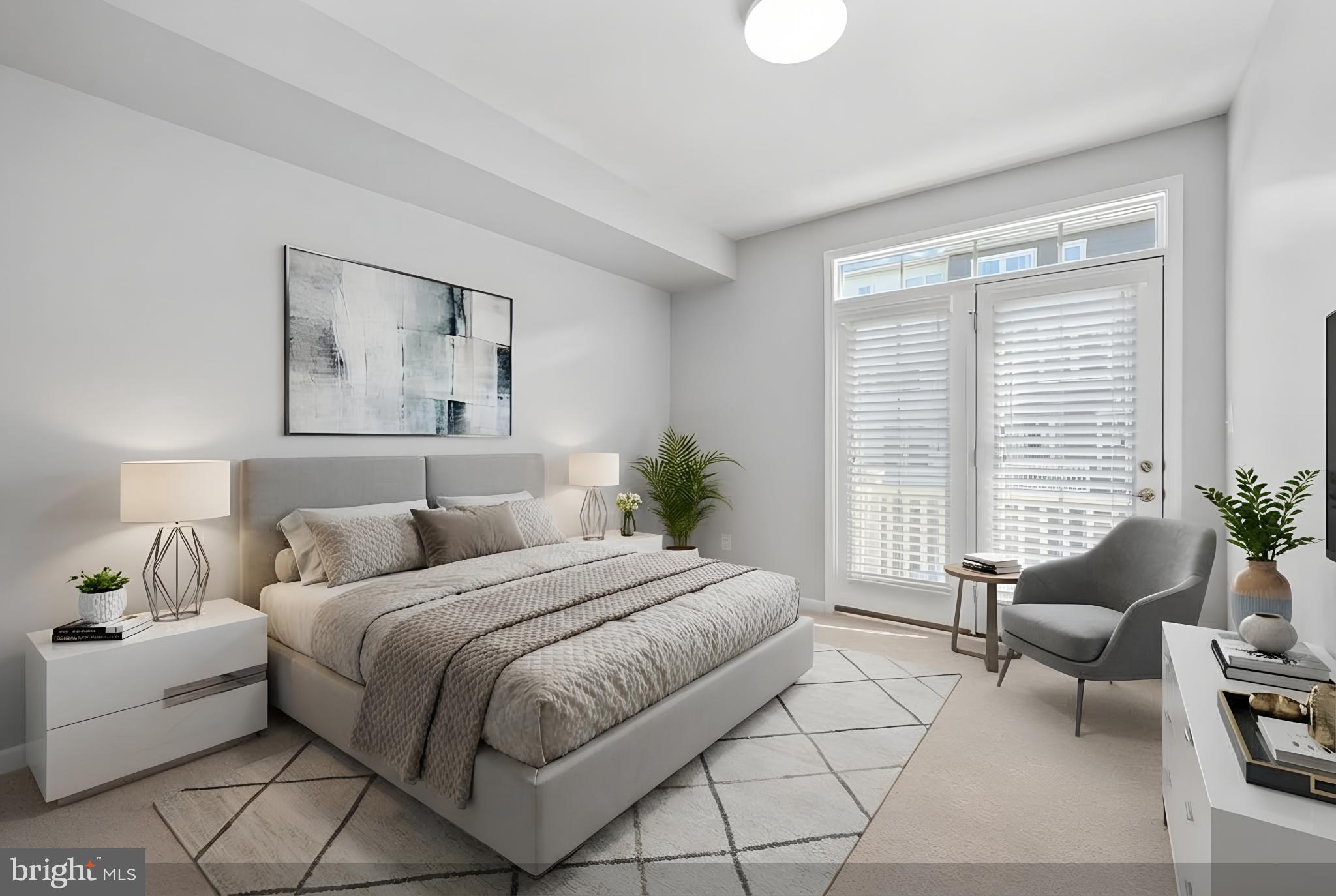 LOUDOUN CROSSING CONDOMINIUM - Residential