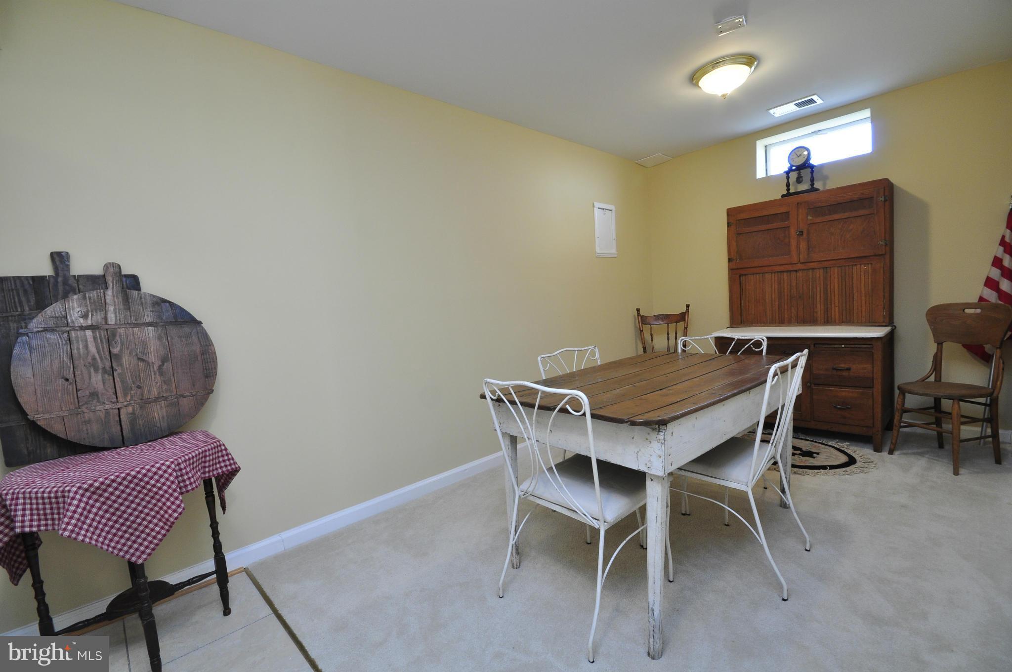 SALEM FIELDS - Residential