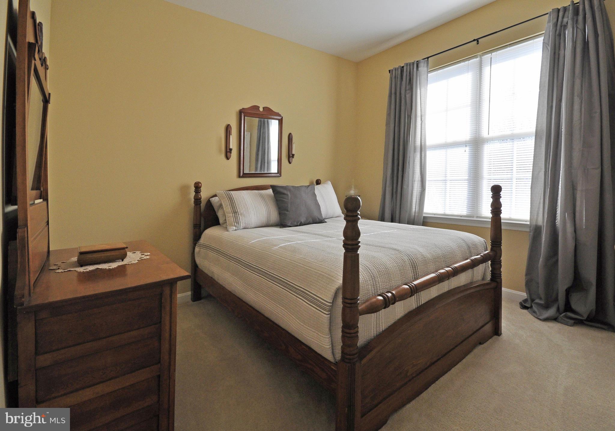 SALEM FIELDS - Residential