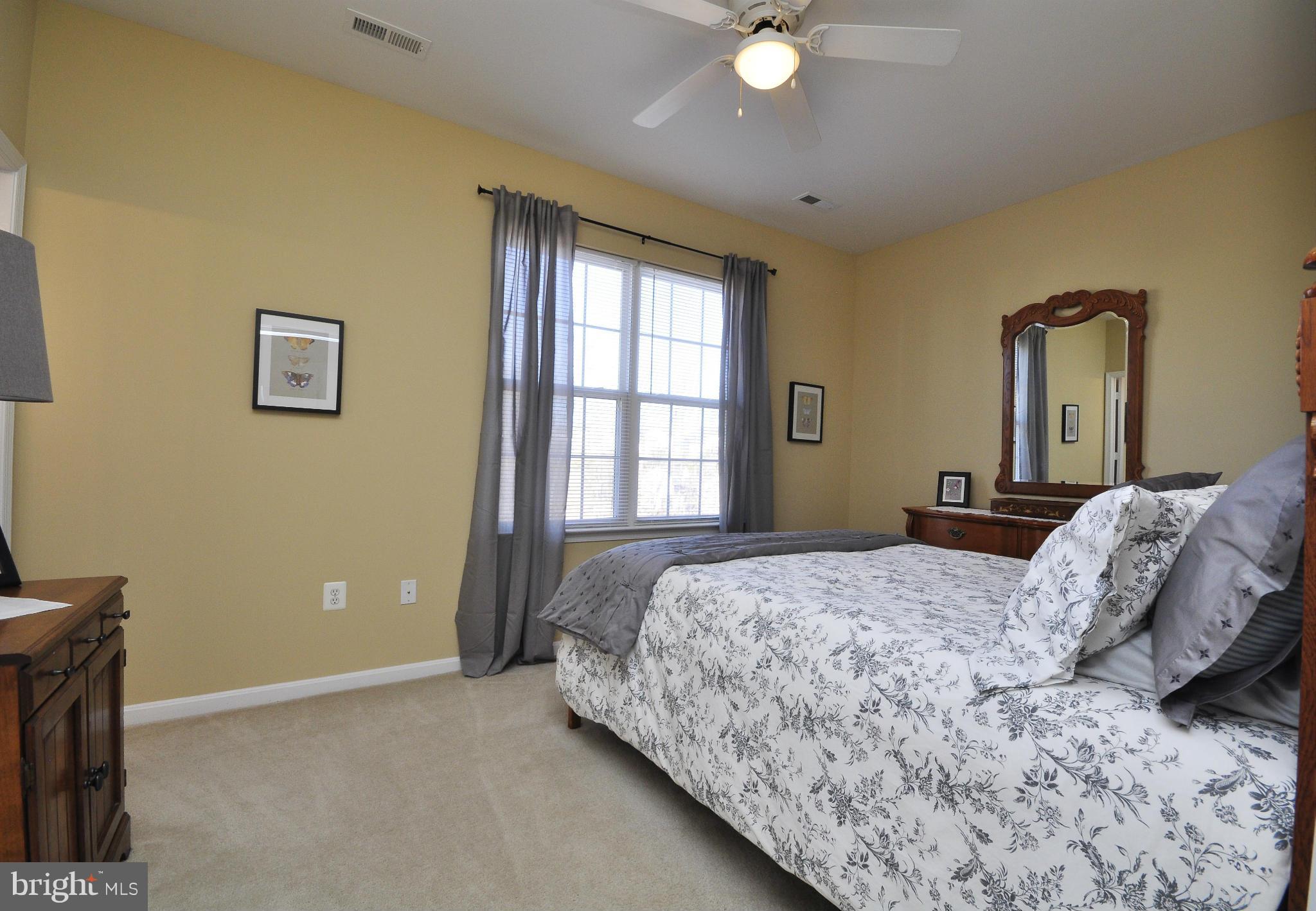 SALEM FIELDS - Residential