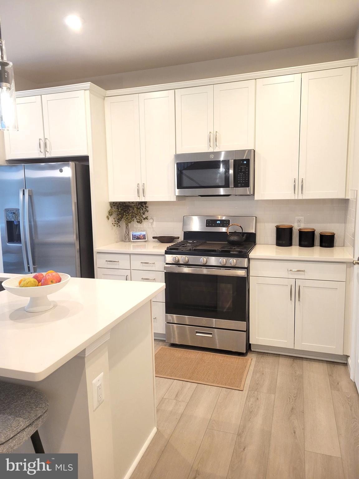 LOVING ESTATES - Residential