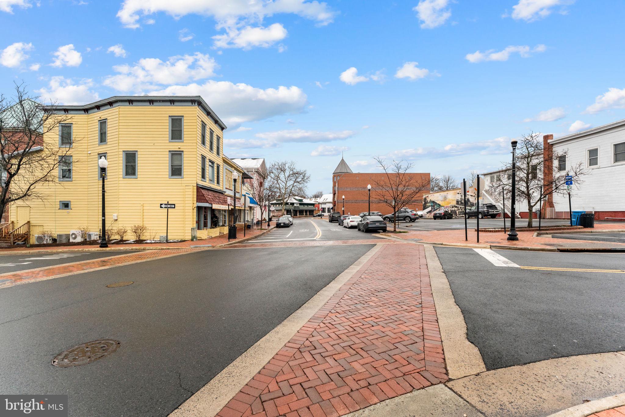 773 & 775 STATION STREET