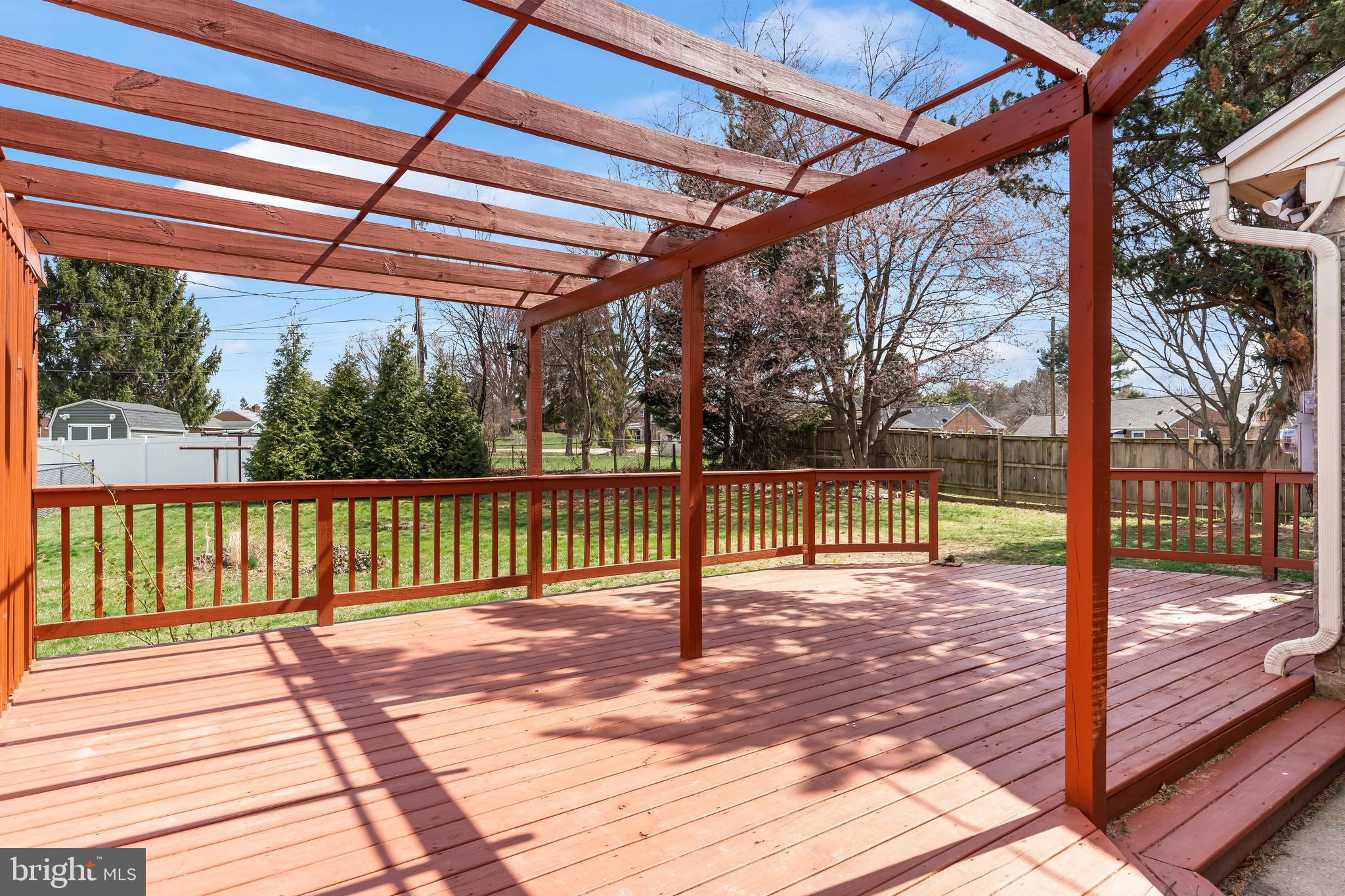 TAMMANY MANOR - Residential