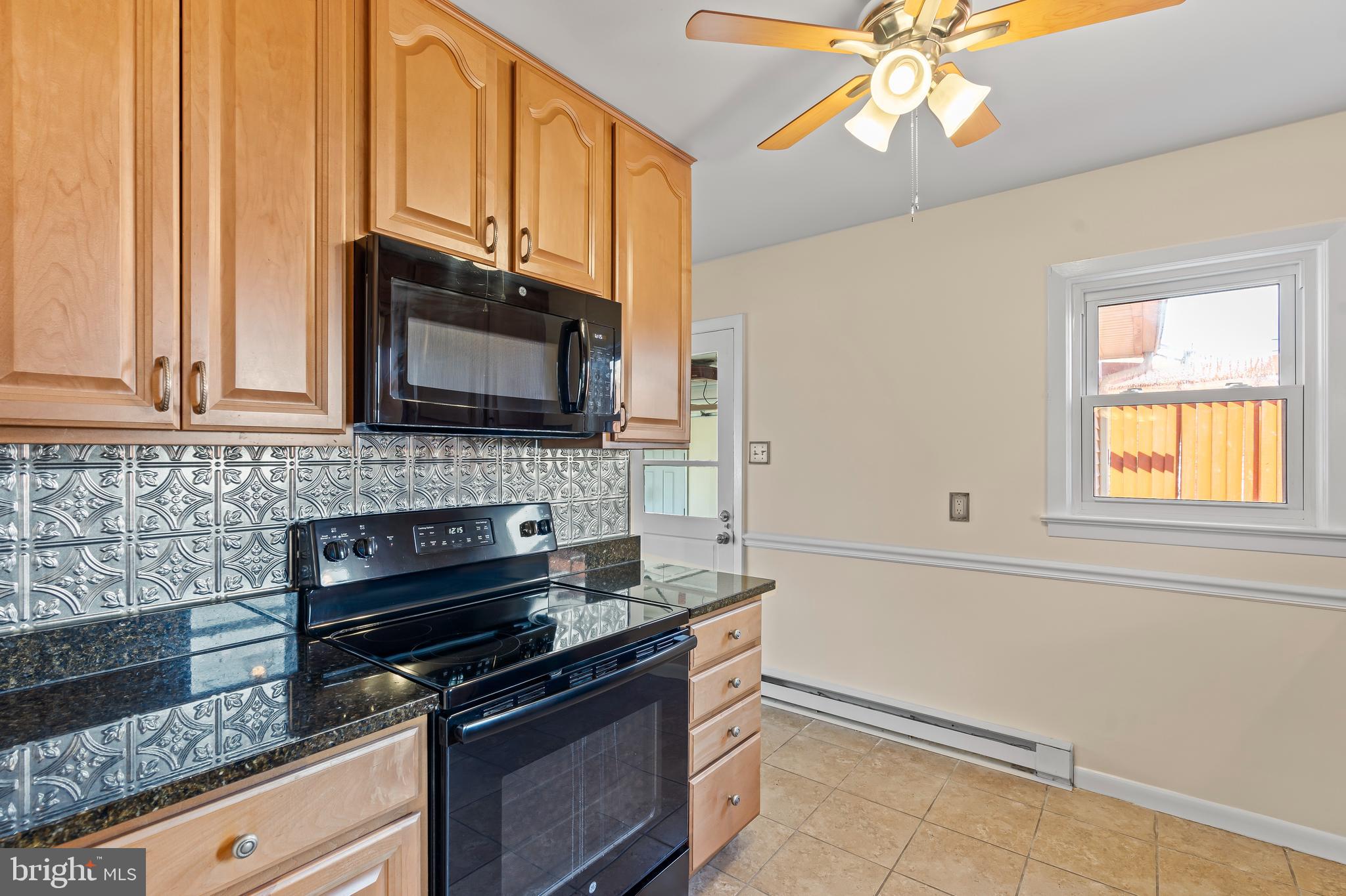 TAMMANY MANOR - Residential