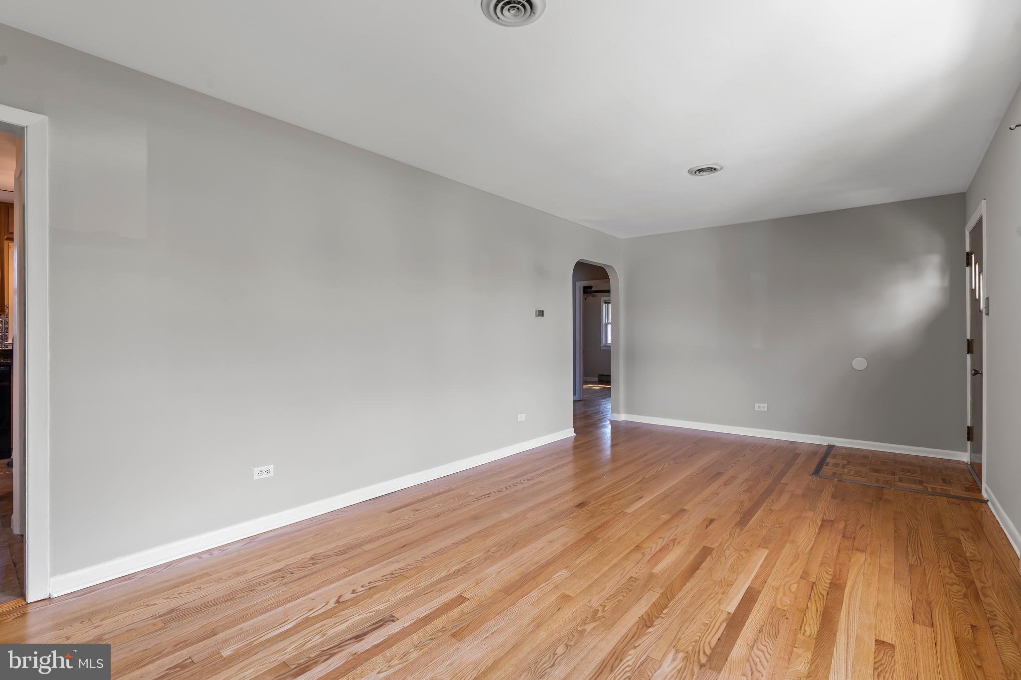 TAMMANY MANOR - Residential