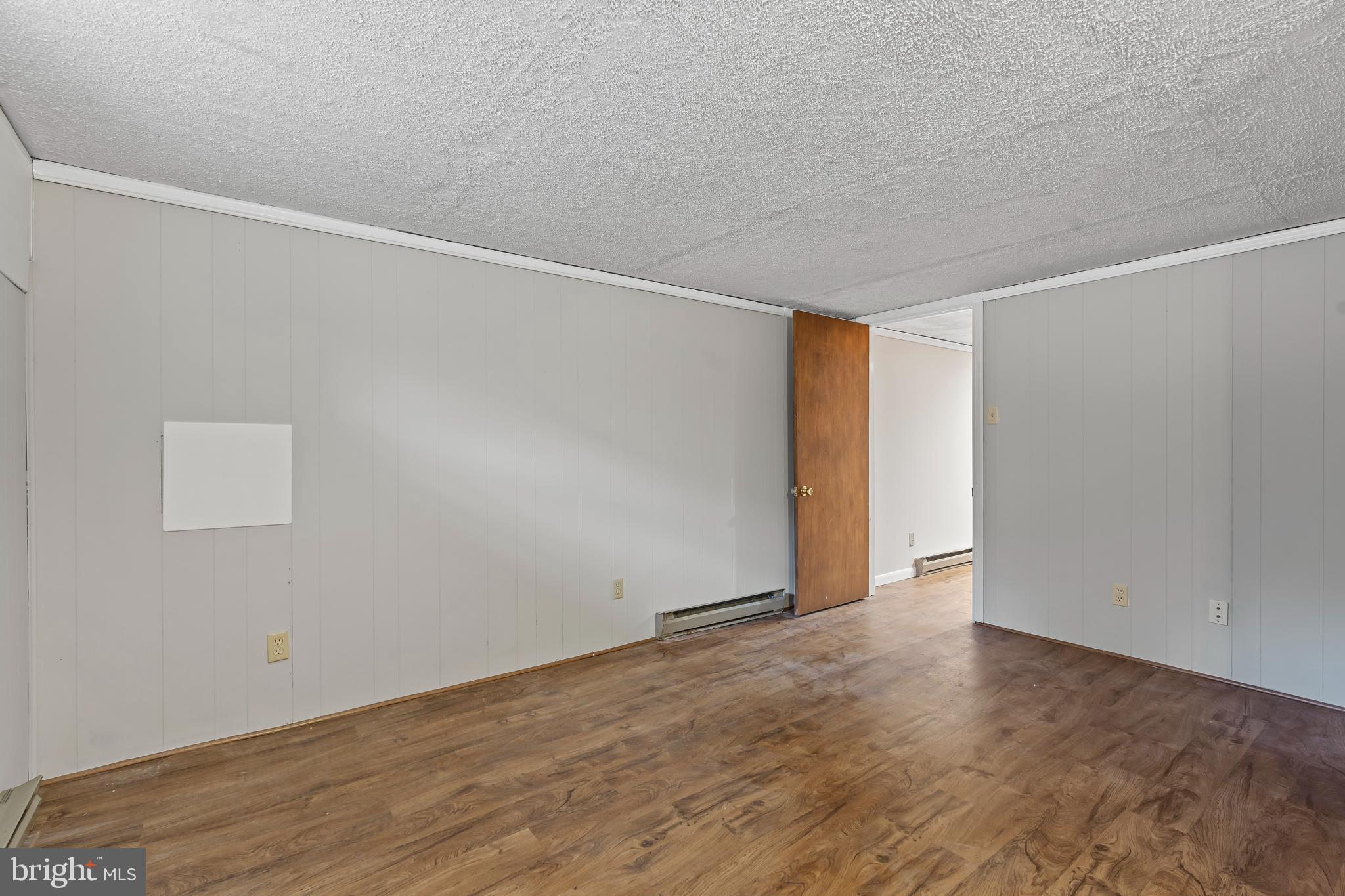 TAMMANY MANOR - Residential