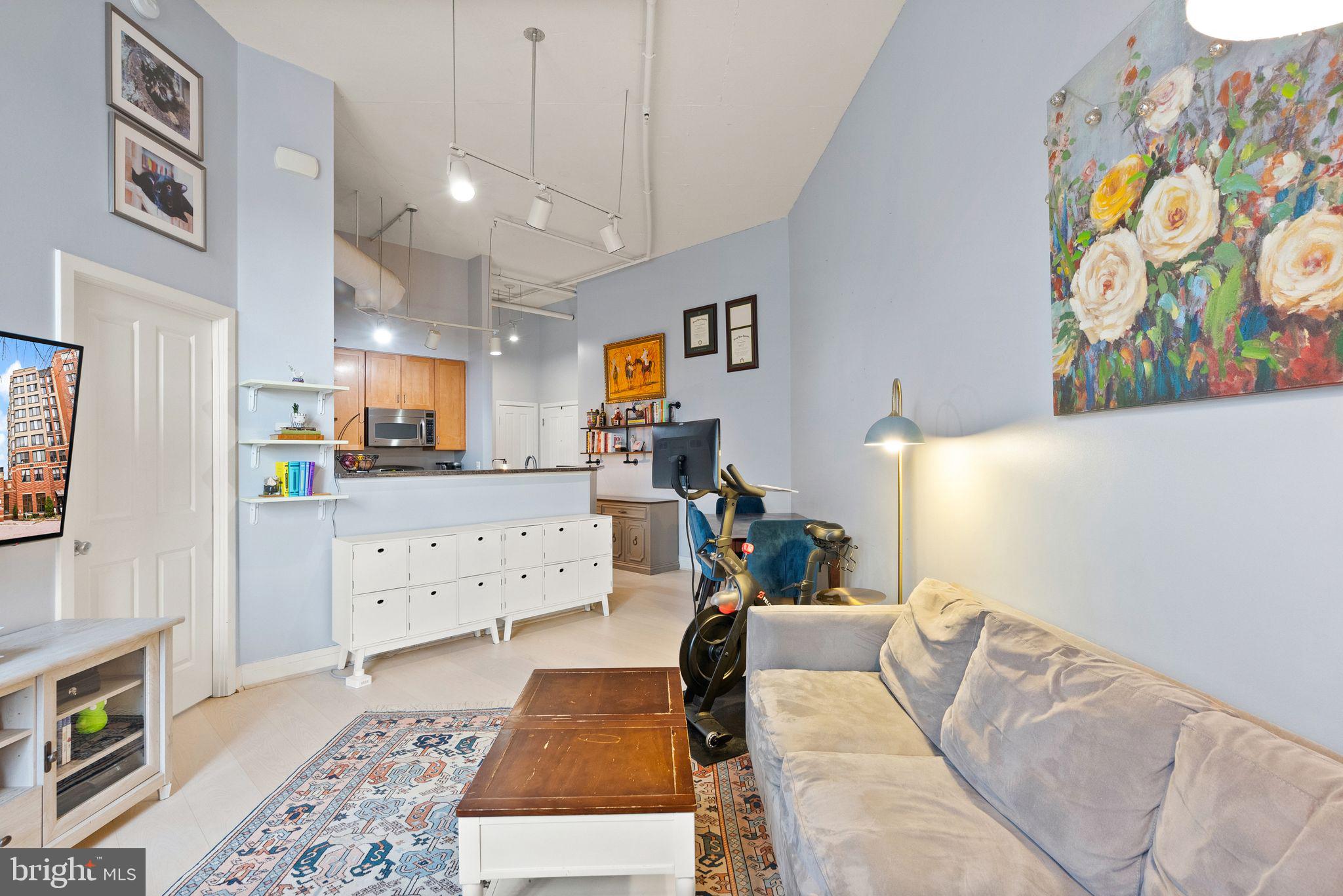 COURTHOUSE - Residential Lease