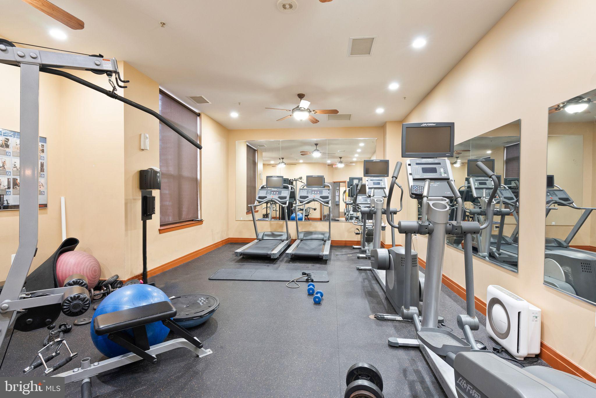 COURTHOUSE - Residential Lease