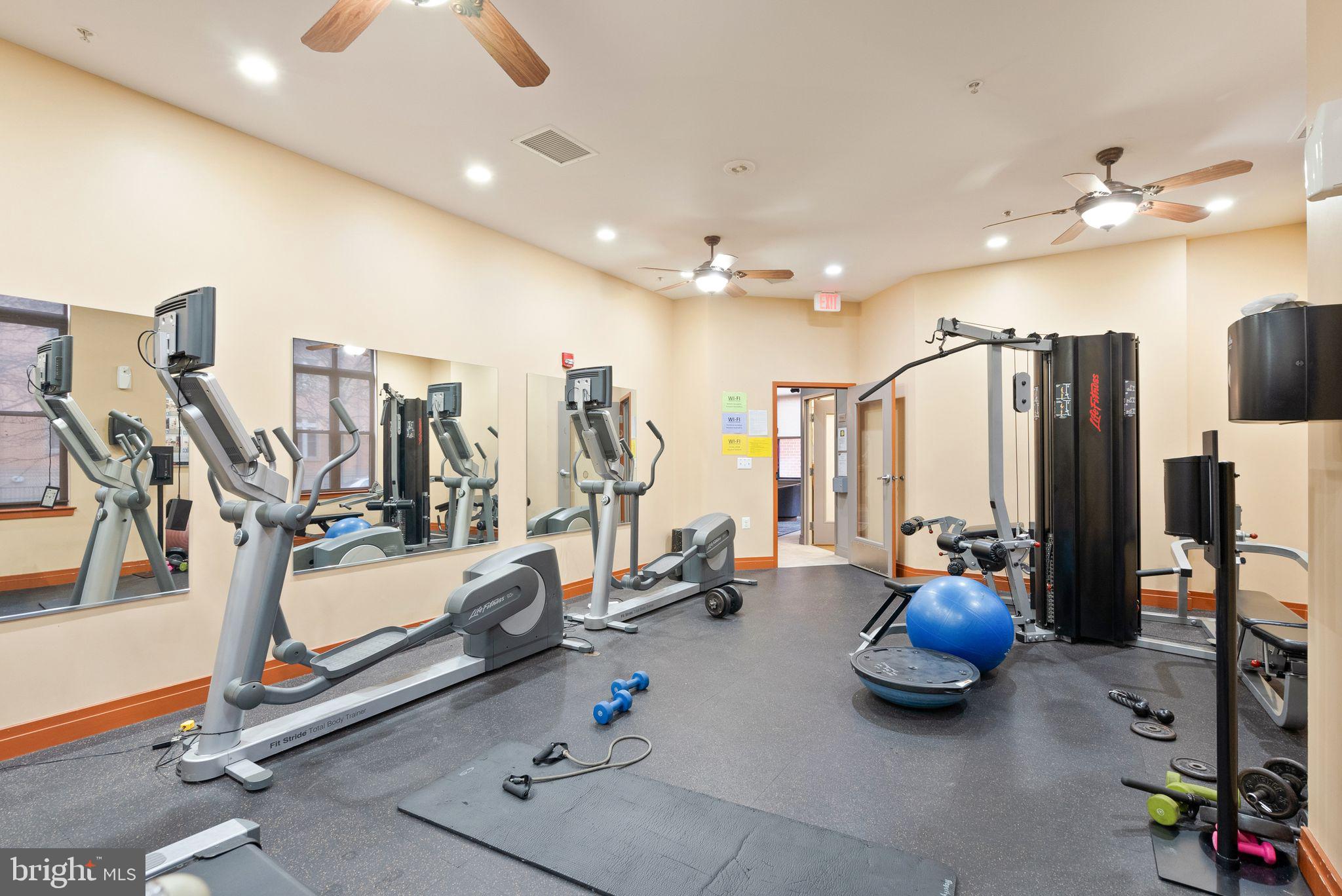 COURTHOUSE - Residential Lease