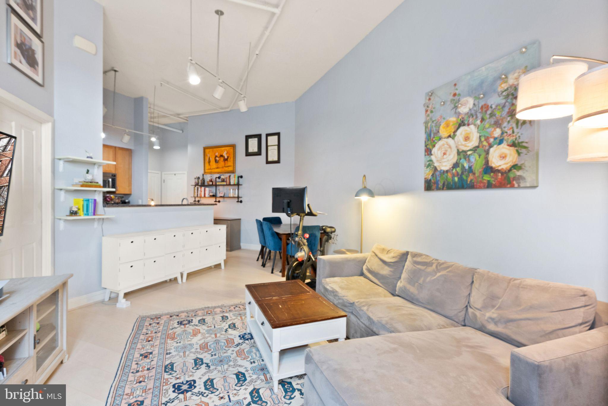 COURTHOUSE - Residential Lease