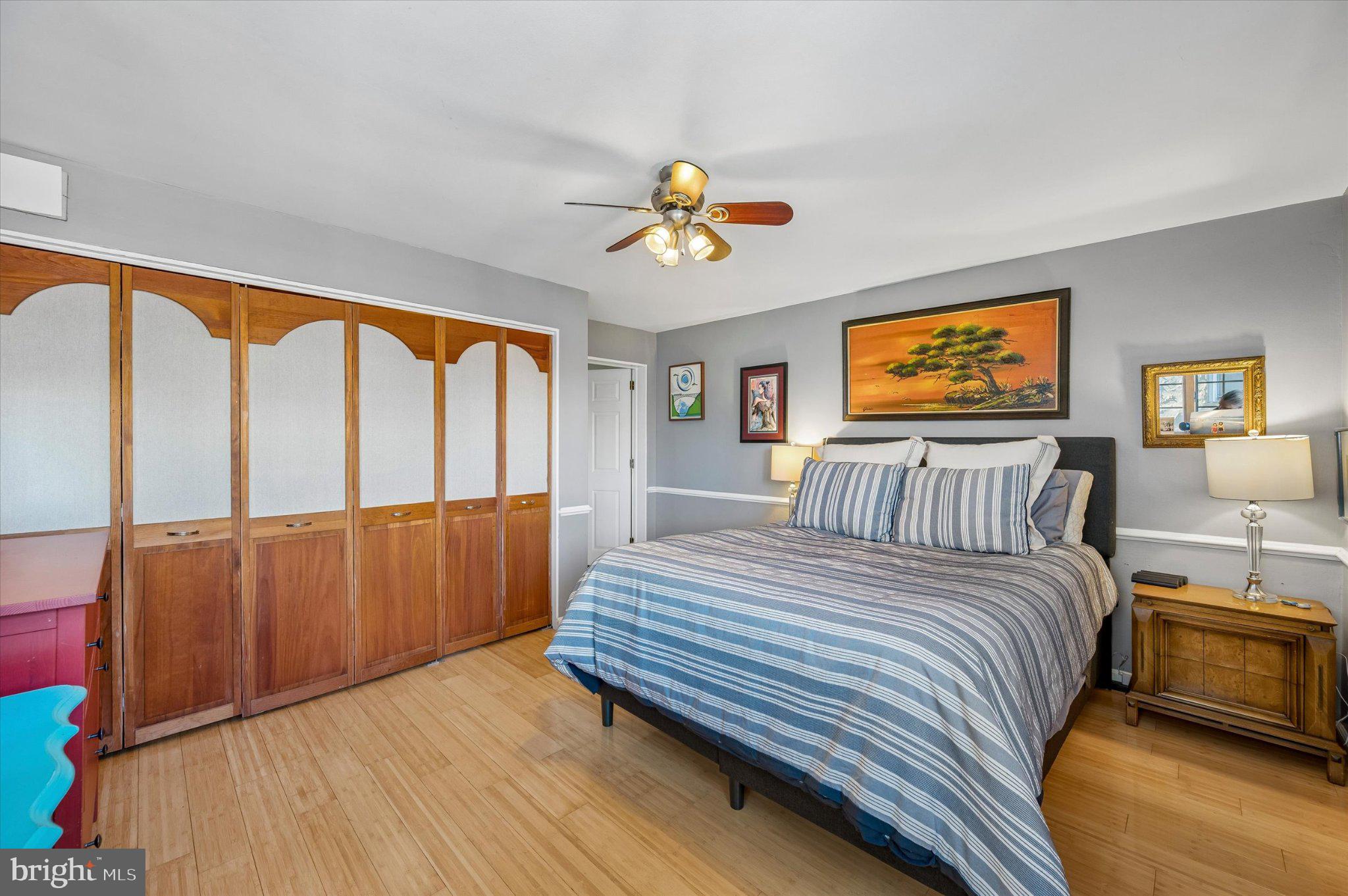 PORT RICHMOND - Residential