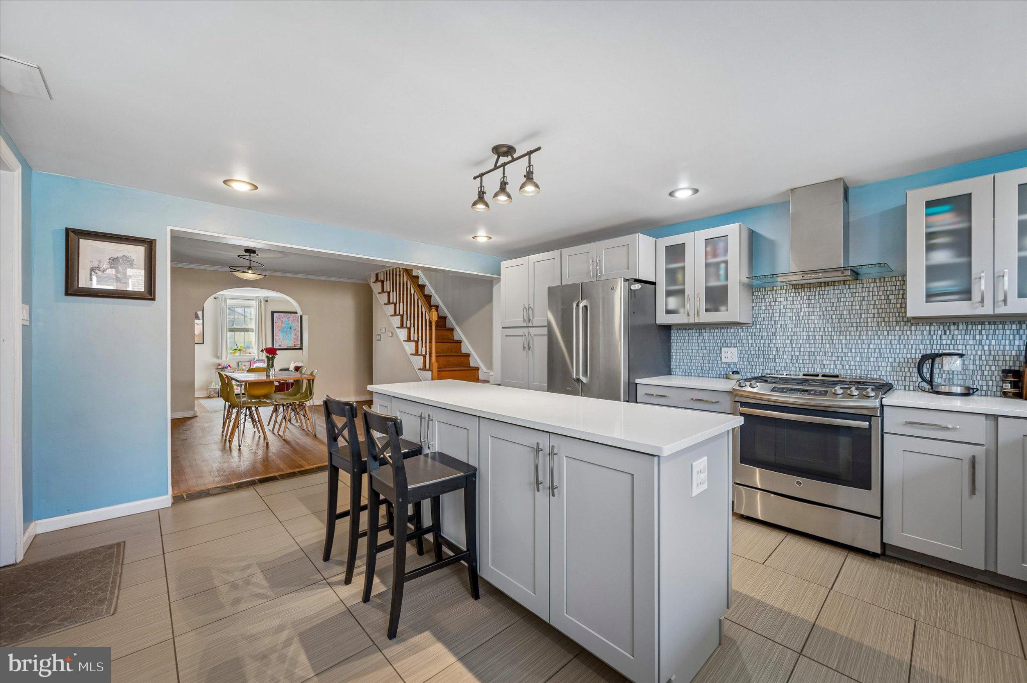 PORT RICHMOND - Residential