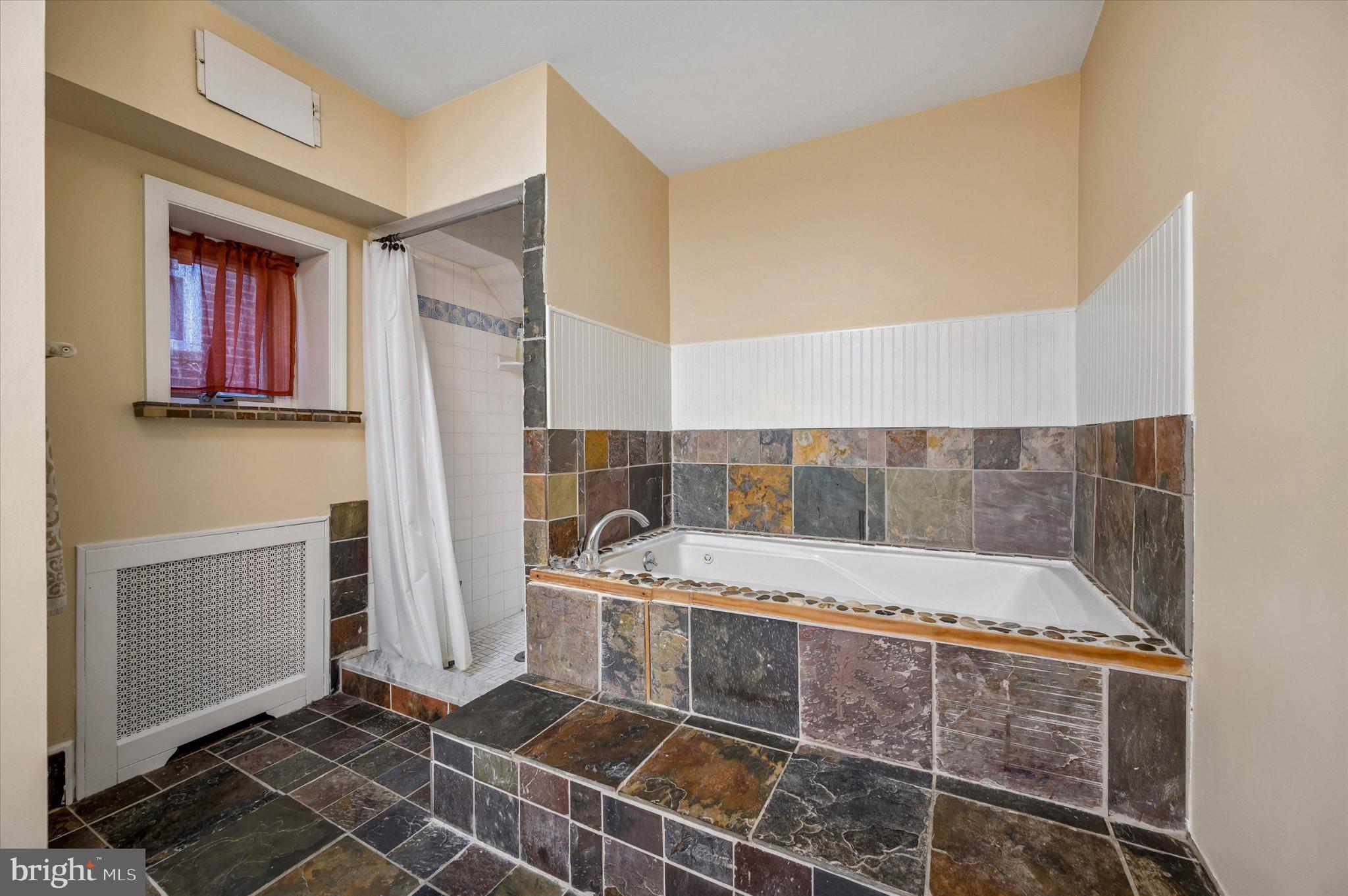 PORT RICHMOND - Residential