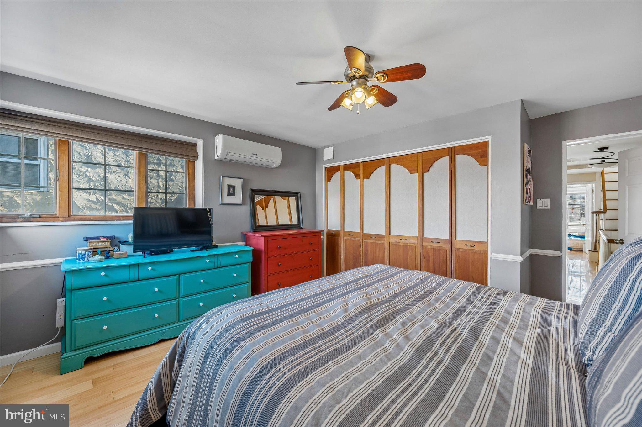 PORT RICHMOND - Residential